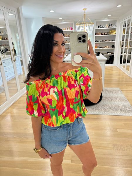 Summer top!
Shop Avara
Code GLAMBYTES15 for 15% off 