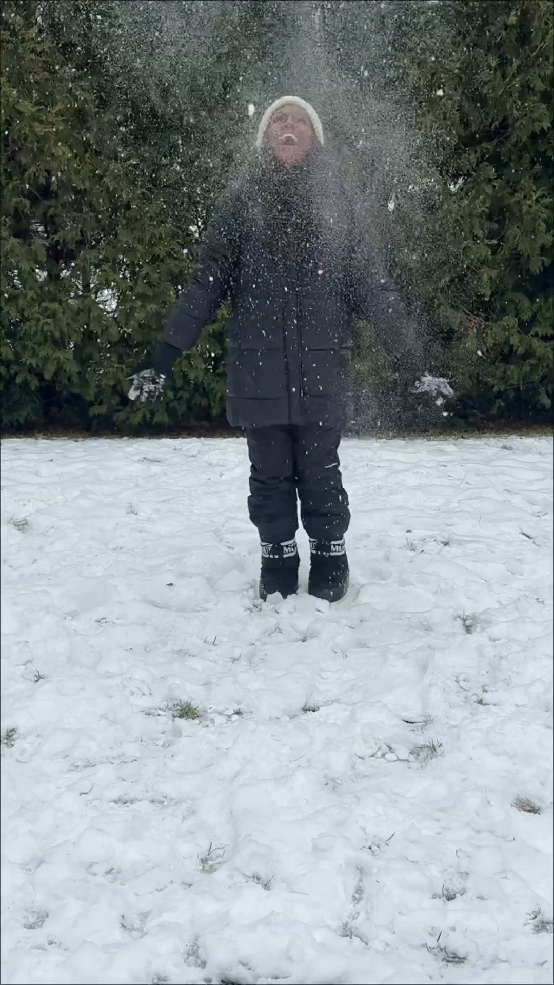 Snow day but make it cute🤪

#snowpants #coat #hats #winterlooks #sahmstyle

#LTKootd #LTKMidsize #LTKSeasonal