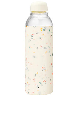 w&p Porter Water Bottle in Cream. | Revolve Clothing (Global)
