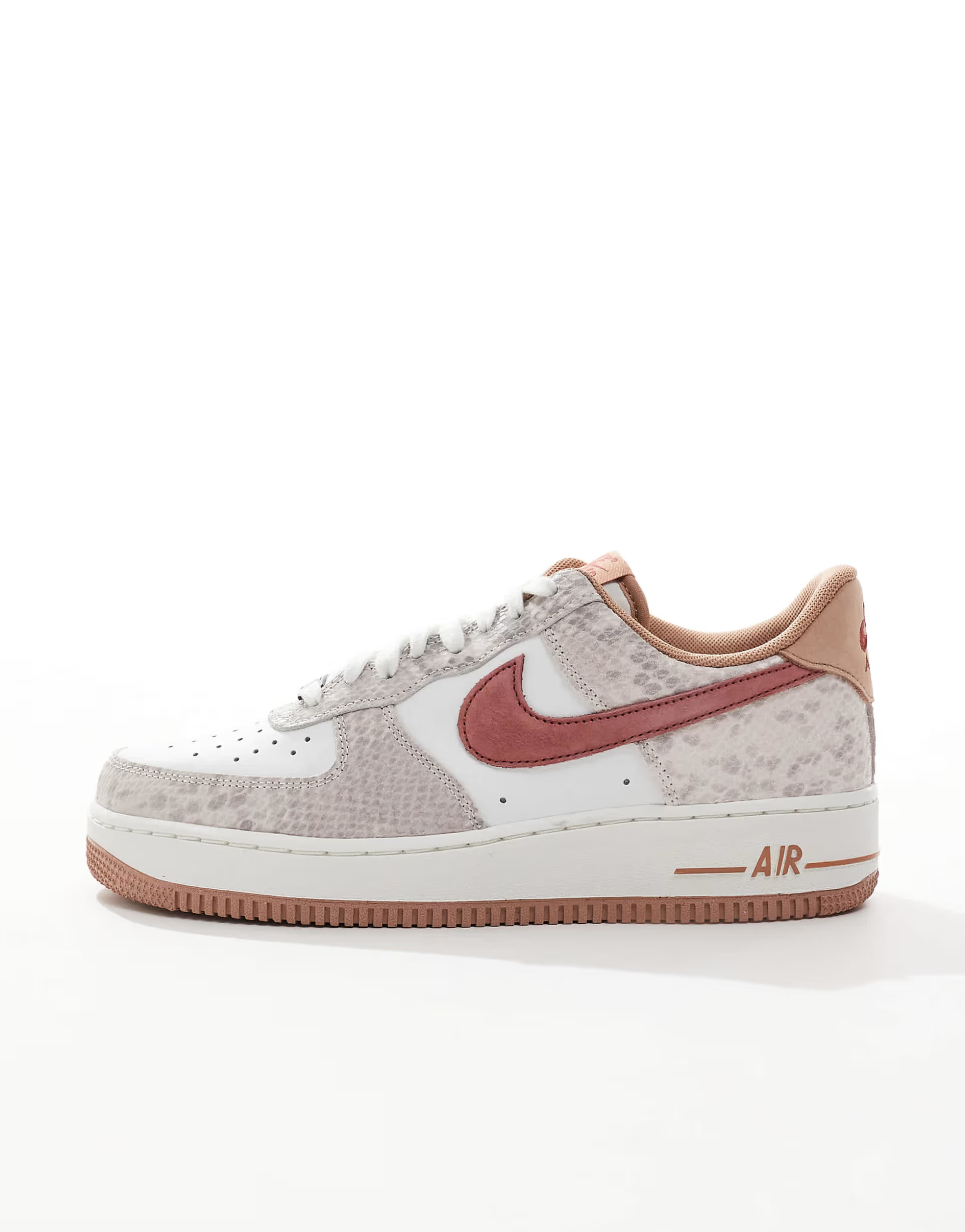 Nike Air Force 1 '07 sneakers in white and red | ASOS | ASOS (Global)