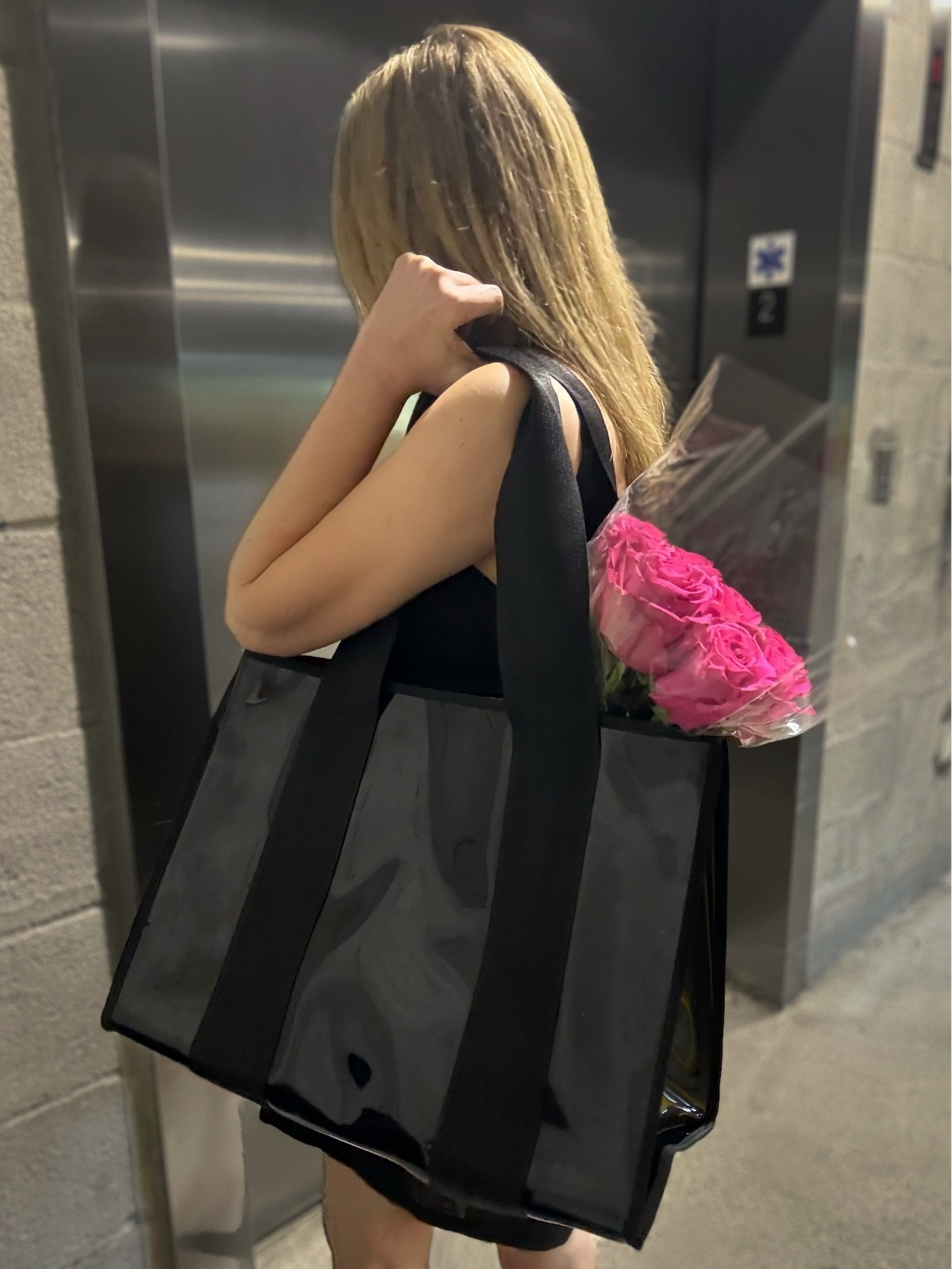 My everywhere, every wear bag 🖤 @casemate #ad

The Jelly Tote in Midnight Black from Case-Mate

#LTKTravel #LTKSwim #LTKmomlife