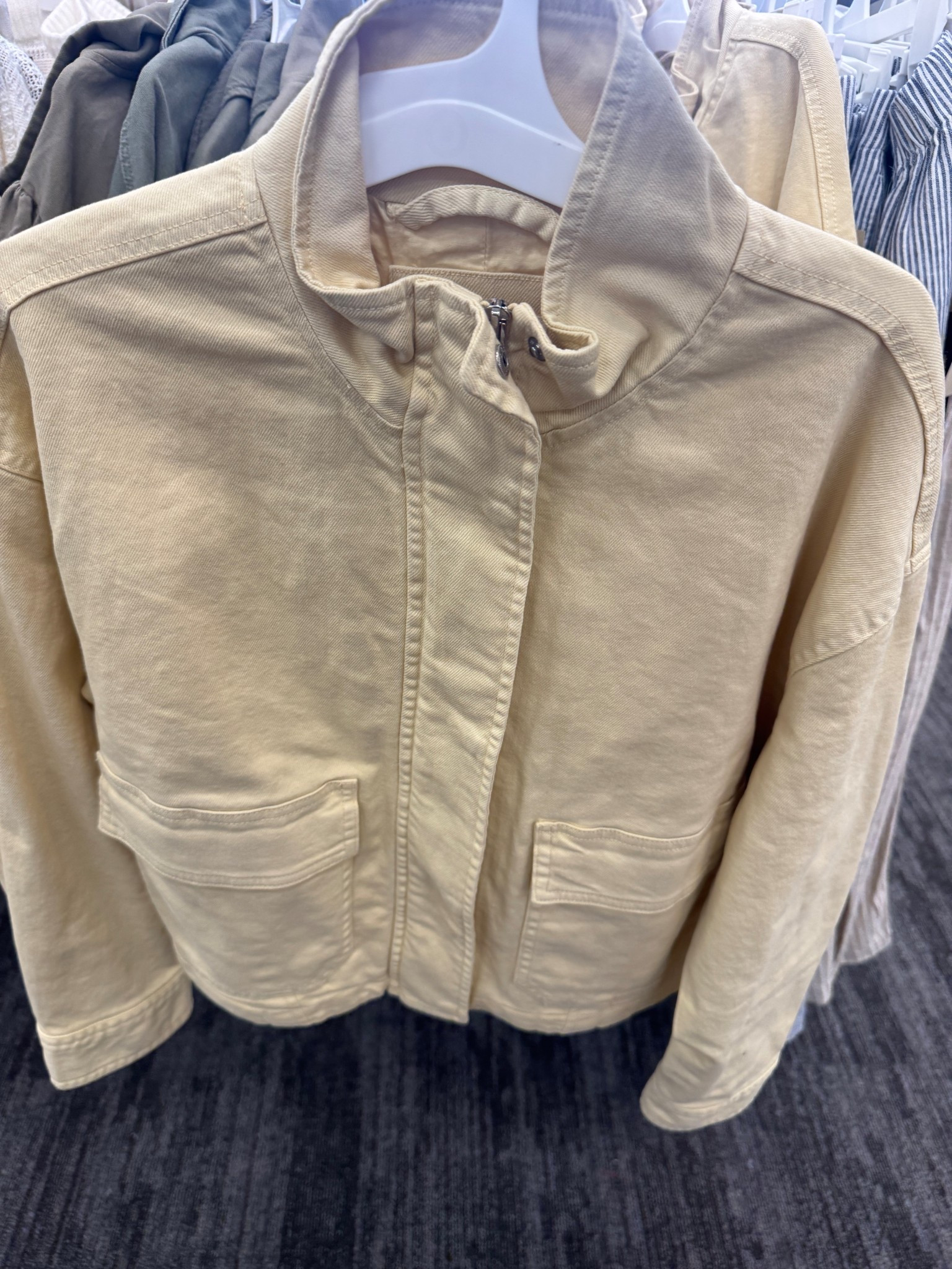 Super cute 95% cotton/5% recycled cotton bomber hacked in two great colors for spring! Love this butter yellow!



#LTKOver40 #LTKSeasonal