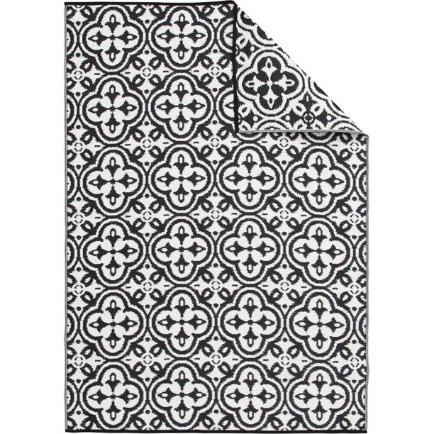 Mainstays 5'x7' Black and White Moroccan Plastic Reversible Outdoor Rug | Walmart (US)
