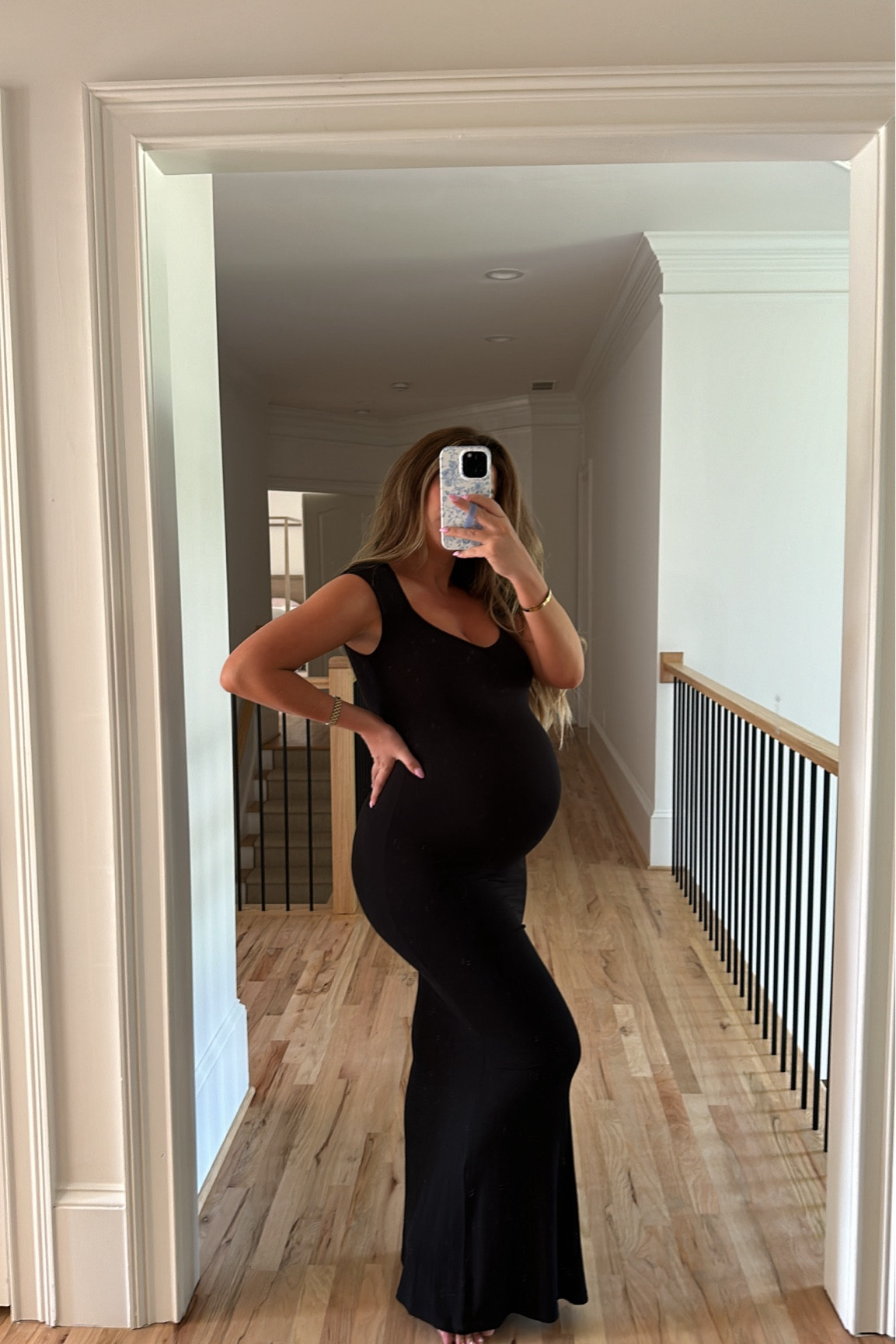 Amazing dress - medium 
Bump friendly 
35 weeks pregnant 
Maternity 

#LTKBaby #LTKBump #LTKFindsUnder50