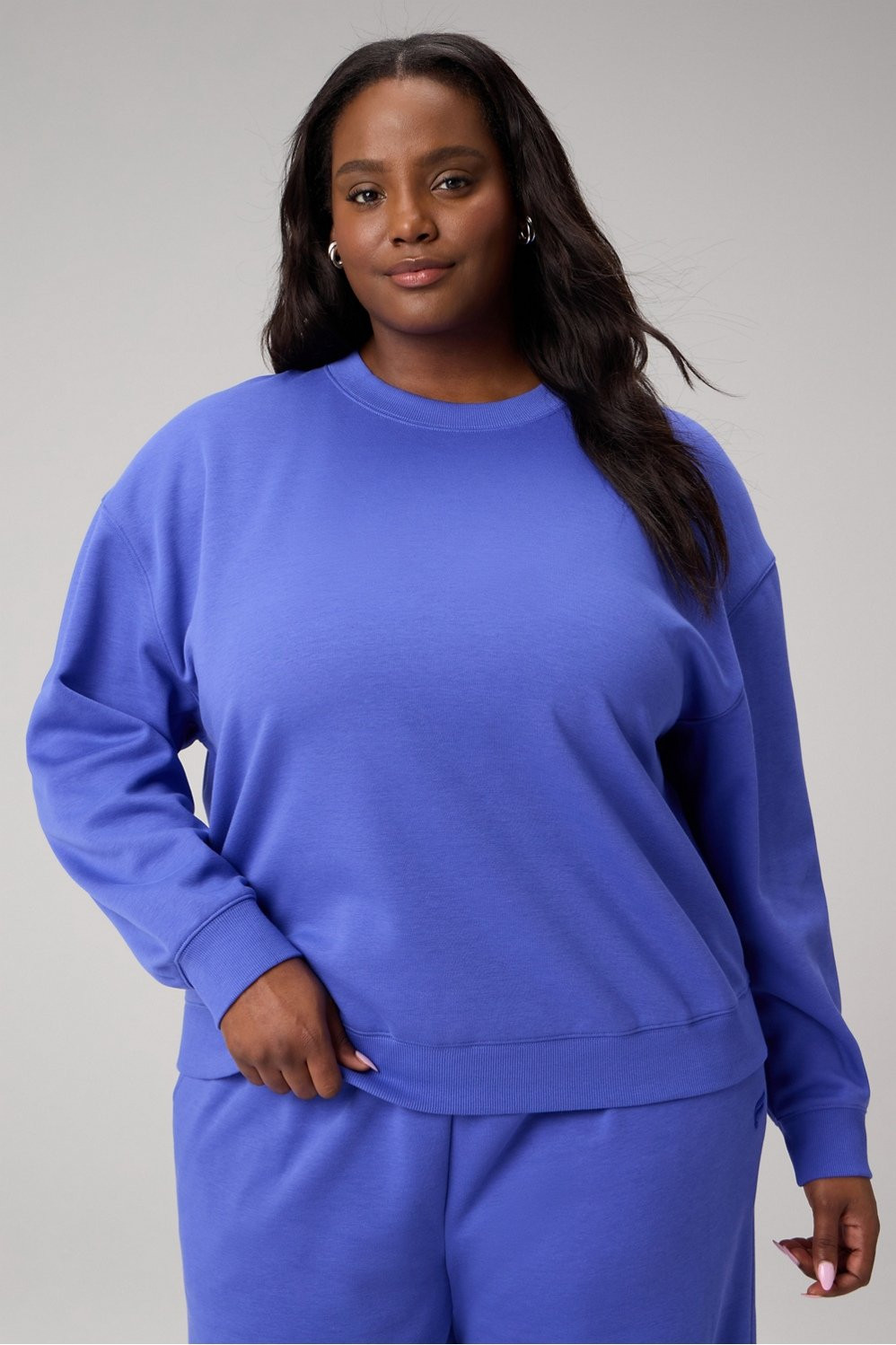 Cozy Fleece Crew Neck Sweatshirt | Fabletics