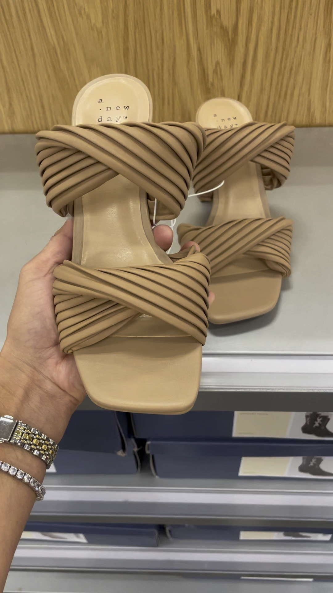 These new heels look JUST like the ones from Dolce Vita but are $100 less 

#LTKunder50 #LTKshoecrush #LTKsalealert