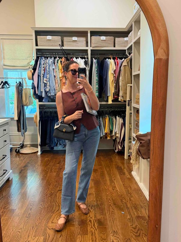 Heading to lunch with the girls! 

outfit l jeans l top  

 #LTKootd