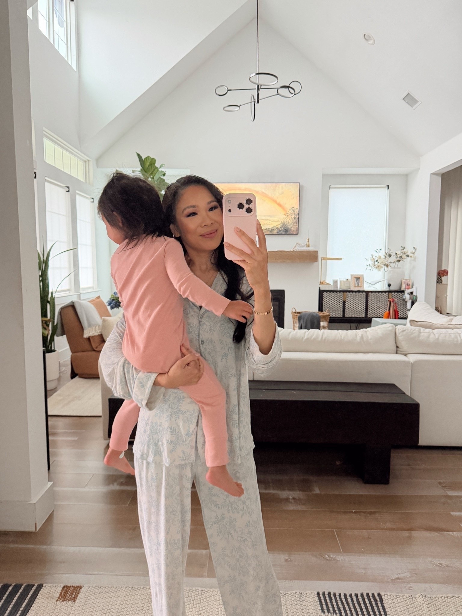 Love this bamboo pajamas that are so soft and comfortable! Perfect for maternity, springtime, motherhood, and more

#LTKootd #LTKmomlife