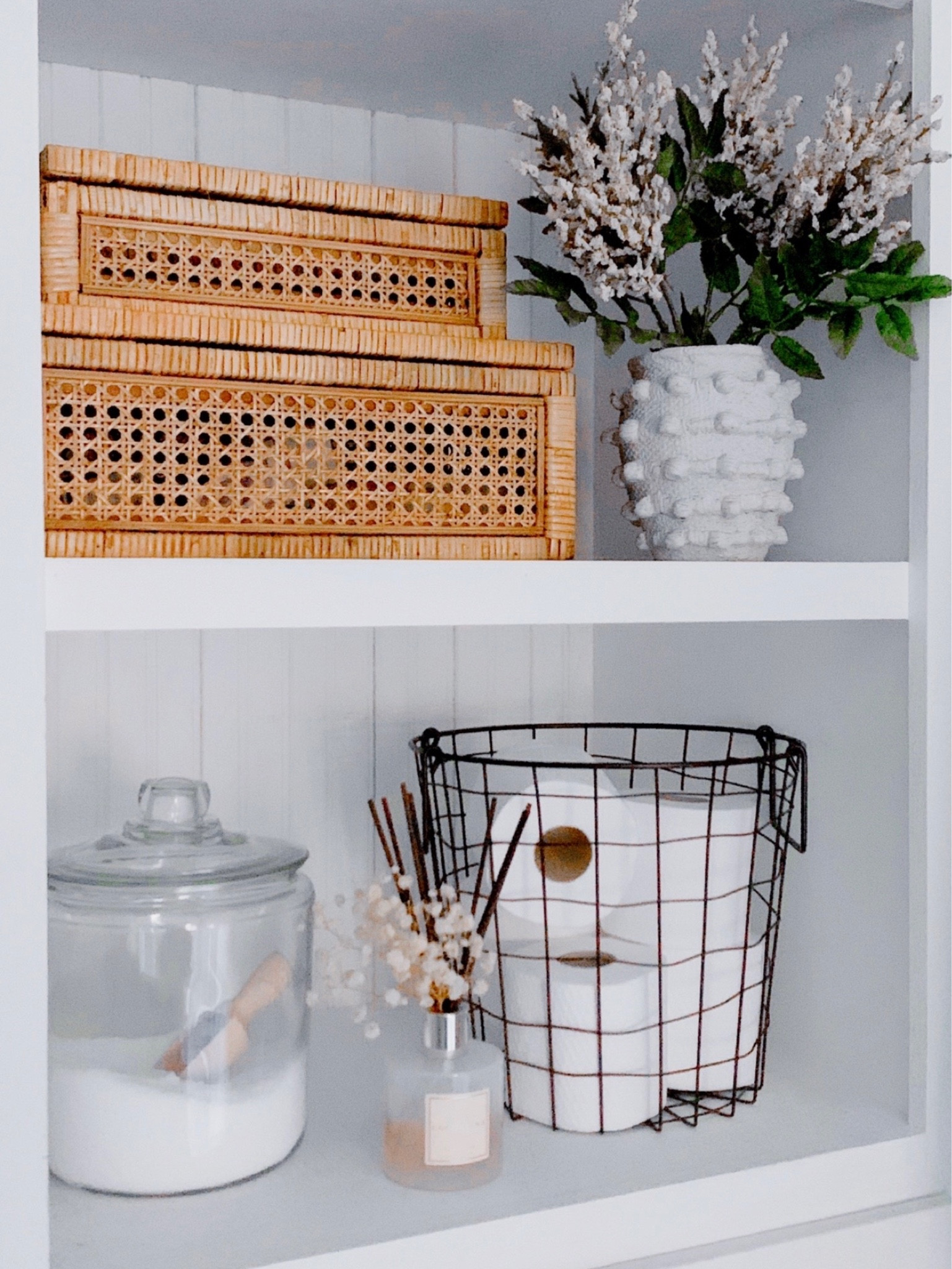 Bathroom Shelves

Bathroom storage, baskets, bathroom decor, vases, florals, stems, storage, reed diffuser, rattan boxes, bathroom ideas, bathroom inspiration, neutral bathroom, modern farmhouse bathroom, bathroom shelf styling, studio McGee, McGee and co, magnolia, Joanna Gaines, decor, home, interior design 

#LTKfindsunder100 #LTKstyletip #LTKhome