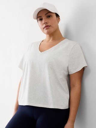 Essential V-Neck Tee | Athleta