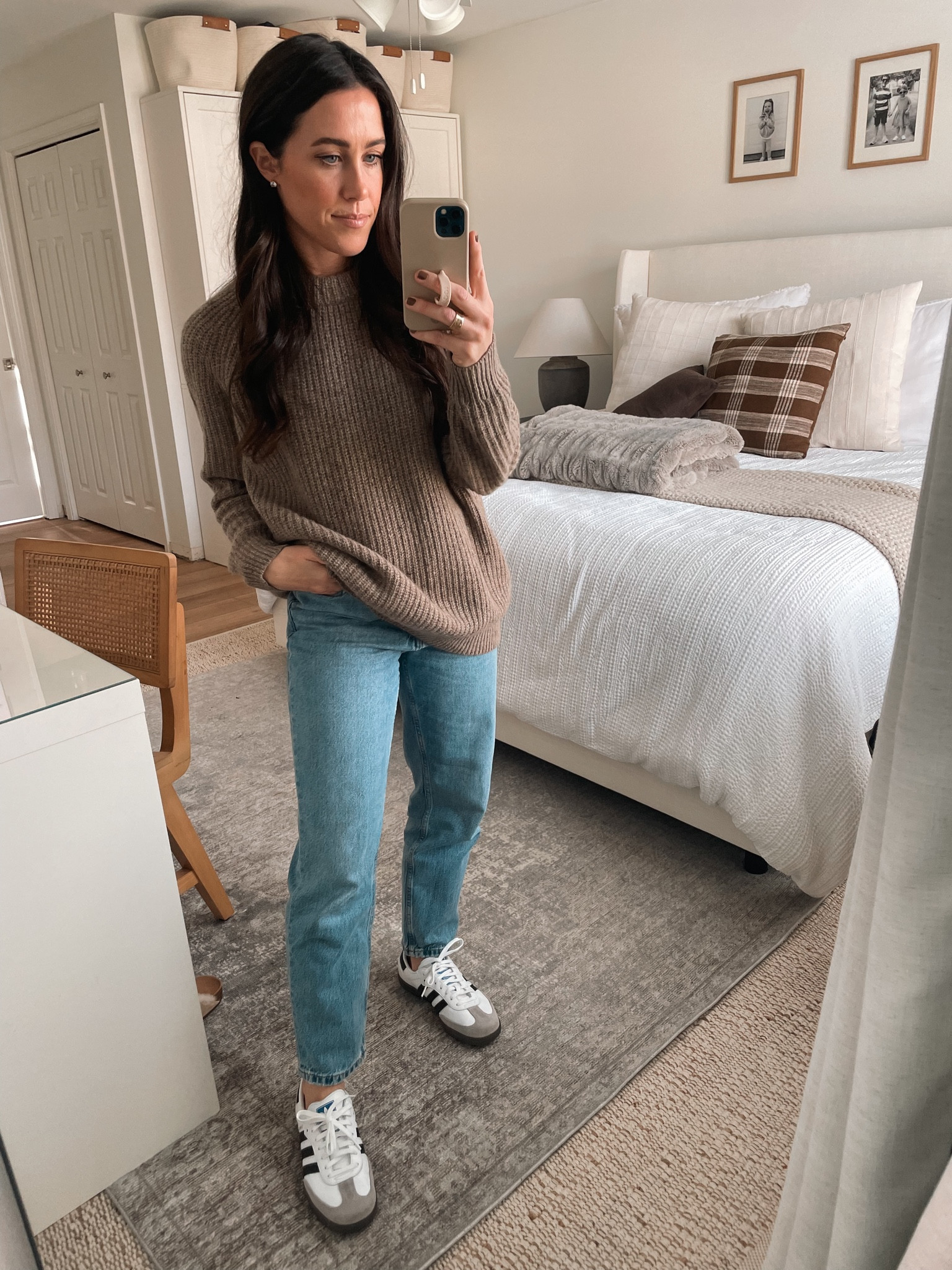 11.10.23
Jenni Kayne sweater small
Jeans 2


#LTKSeasonal #LTKstyletip