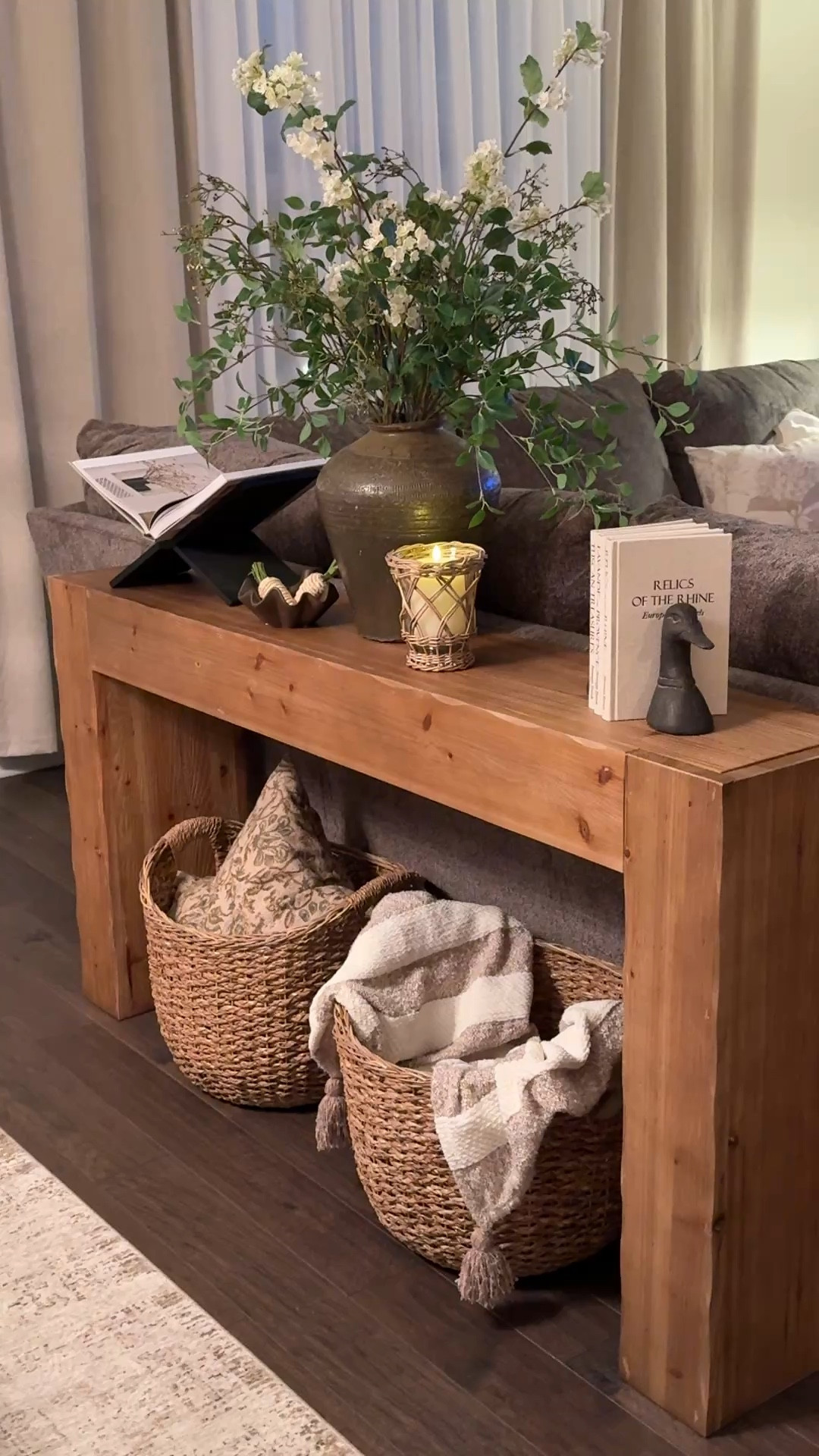 The perfect rustic modern sofa table! 


#LTKSeasonal #LTKHome