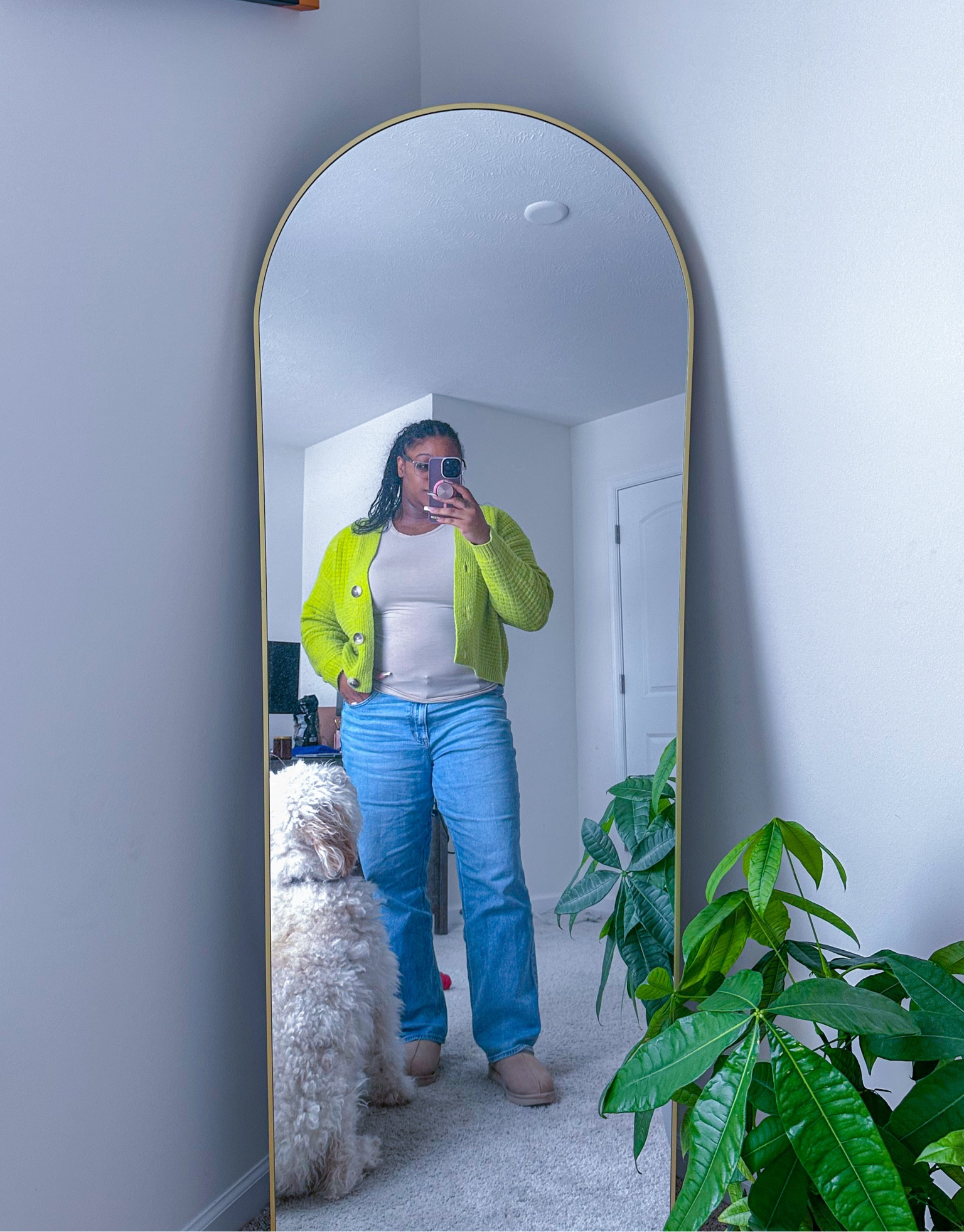 Casual Friday 🤍

Sizes: Top/Cardigan XL, Jeans 18, Shoes 9

#LTKStyleTip #LTKShoeCrush #LTKMidsize