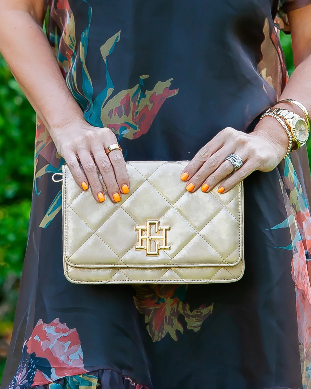 Bryn Crossbody Clutch Gold Shimmer LD | Caroline Hill