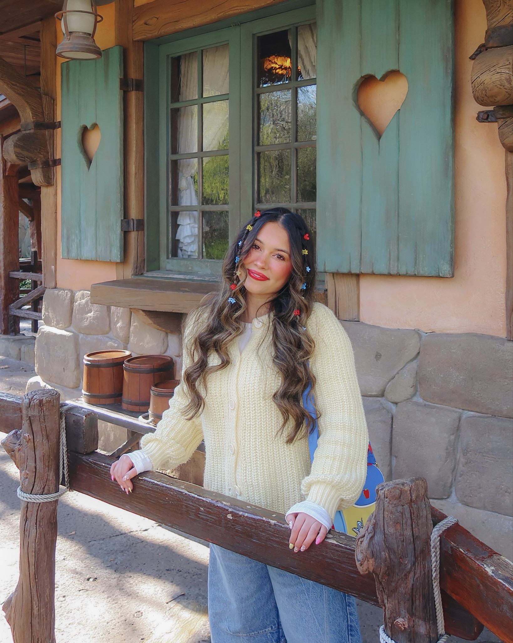 snow white inspired disney outfit 🍎✨💙