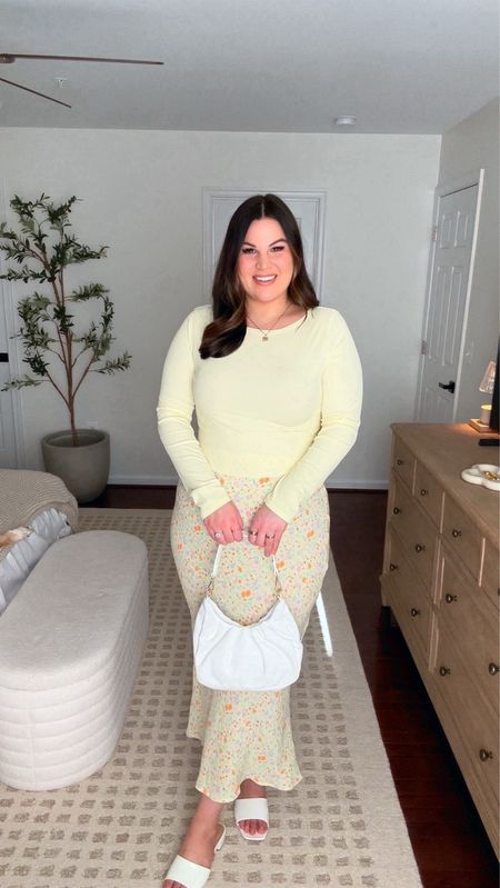 Midsize spring outfit from target! 

Bra - 38D
Shapewear - XL 
*use code KELLYELIZXSPANX to save on both! 
Long sleeve - XL
Skirt - XL
Heels - 9.5W

Target outfit, spring fashion, spring outfit, Target fashion, wide width heels, Easter outfit 



#LTKmidsize #LTKsalealert #LTKxTarget