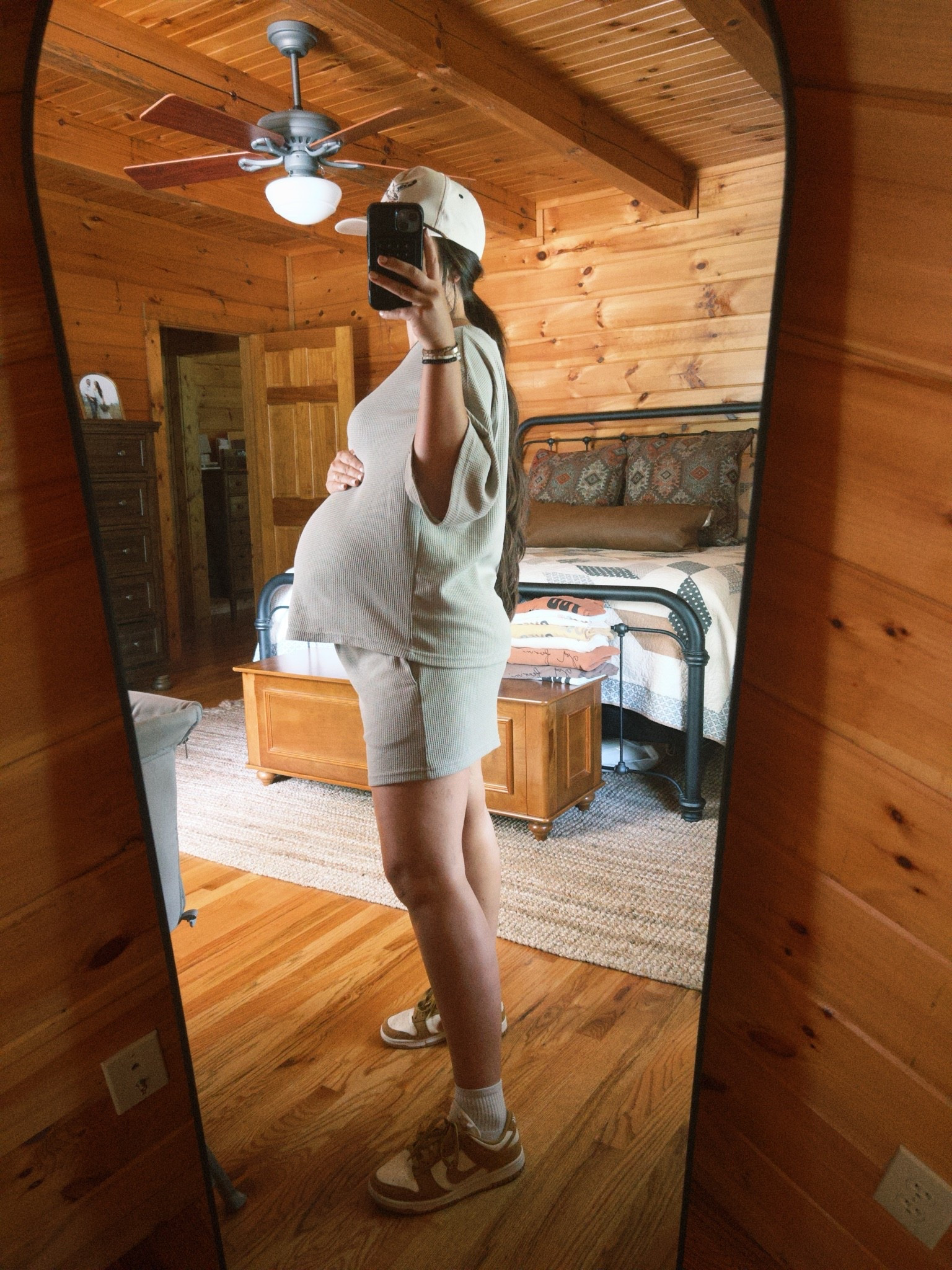 Ootd for an ENT appointment for Nellie + errands 🏃🏽‍♀️
Set: medium
Shoes: size 7