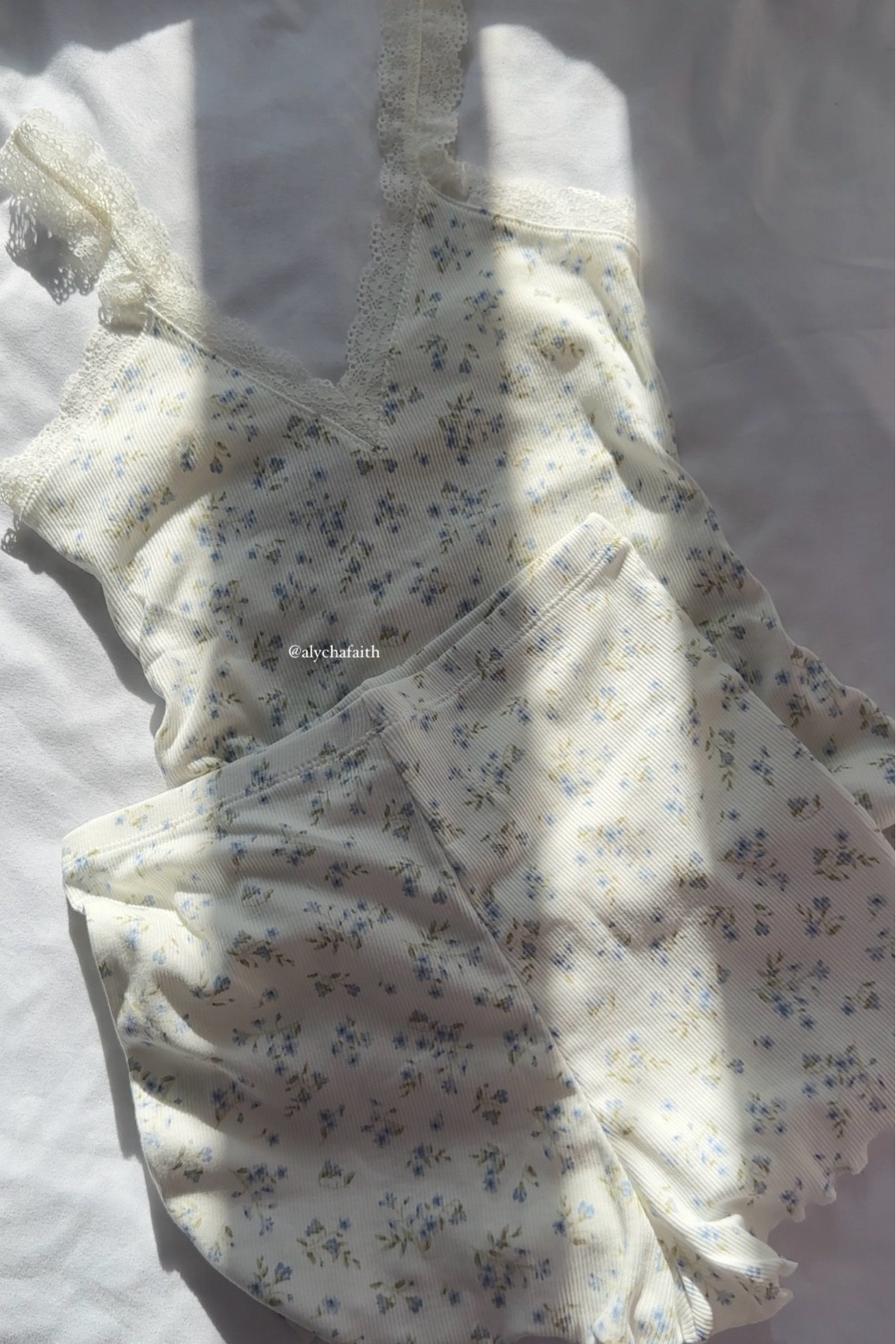 cutest floral lace pjs🩵