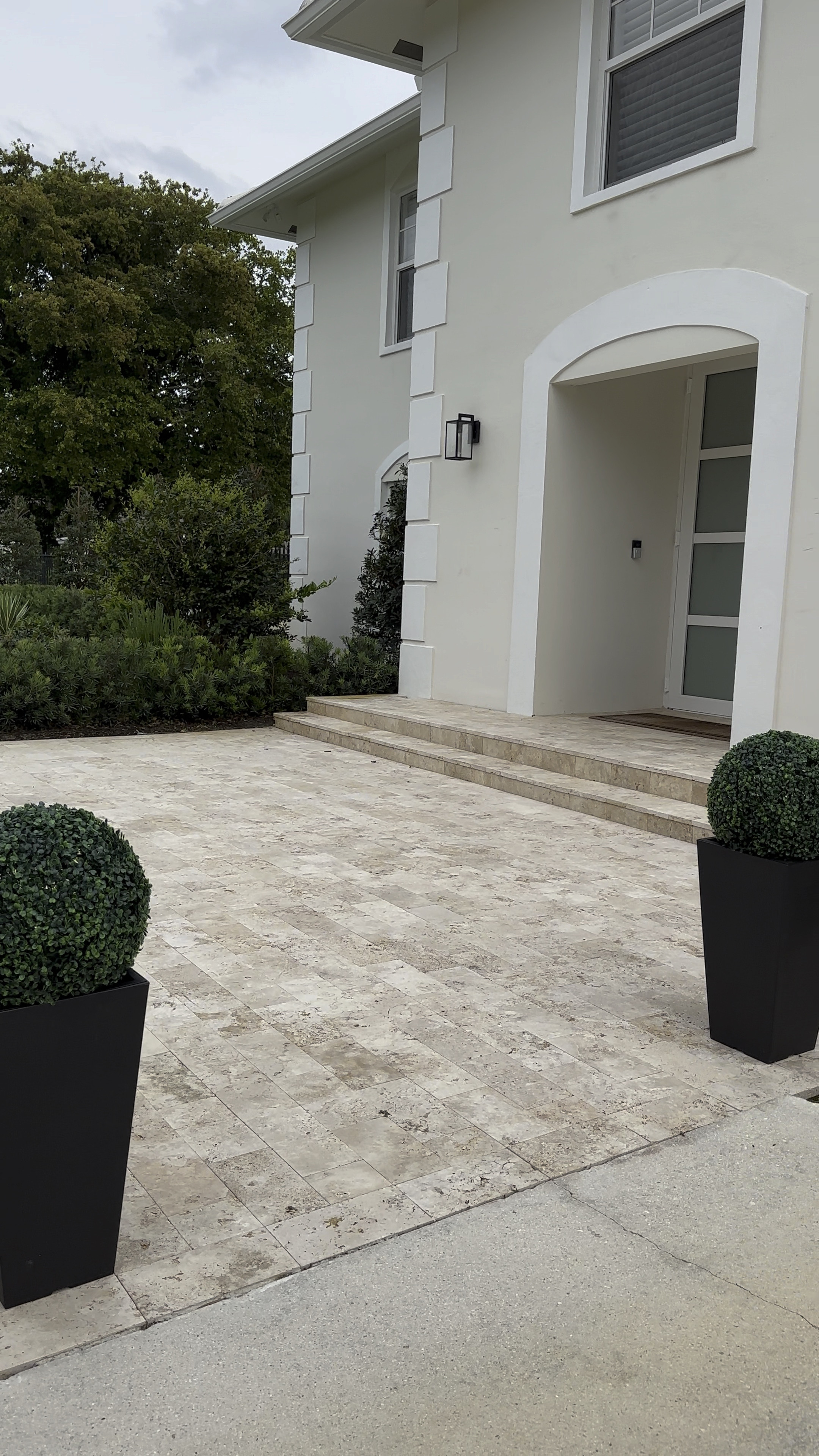 The perfect pot and flower combination to make our front look that much better! I am obsessed!! 😍 

#LTKSeasonal #LTKFindsUnder100 #LTKHome