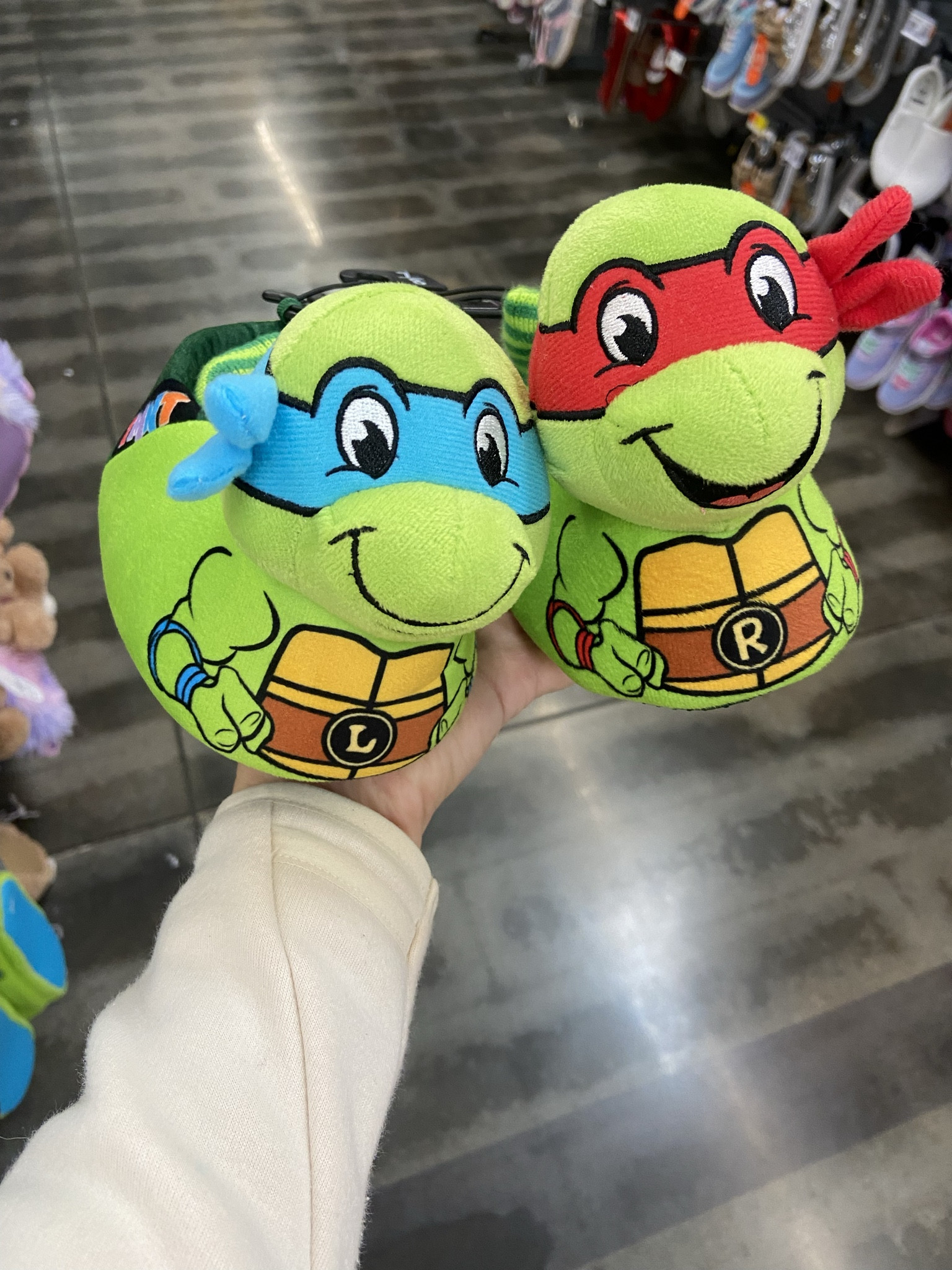 Toddler  Ninja Turtle slippers! My son loves slippers and wears his almost every morning before school.  Im definitely getting him a new pair for Christmas.  


#toddler #toddlergift #giftunder15 #budgetfriendly #walmart #ninjaturtles #toddlerslippers 




#LTKGiftGuide #LTKFindsUnder50 #LTKKids