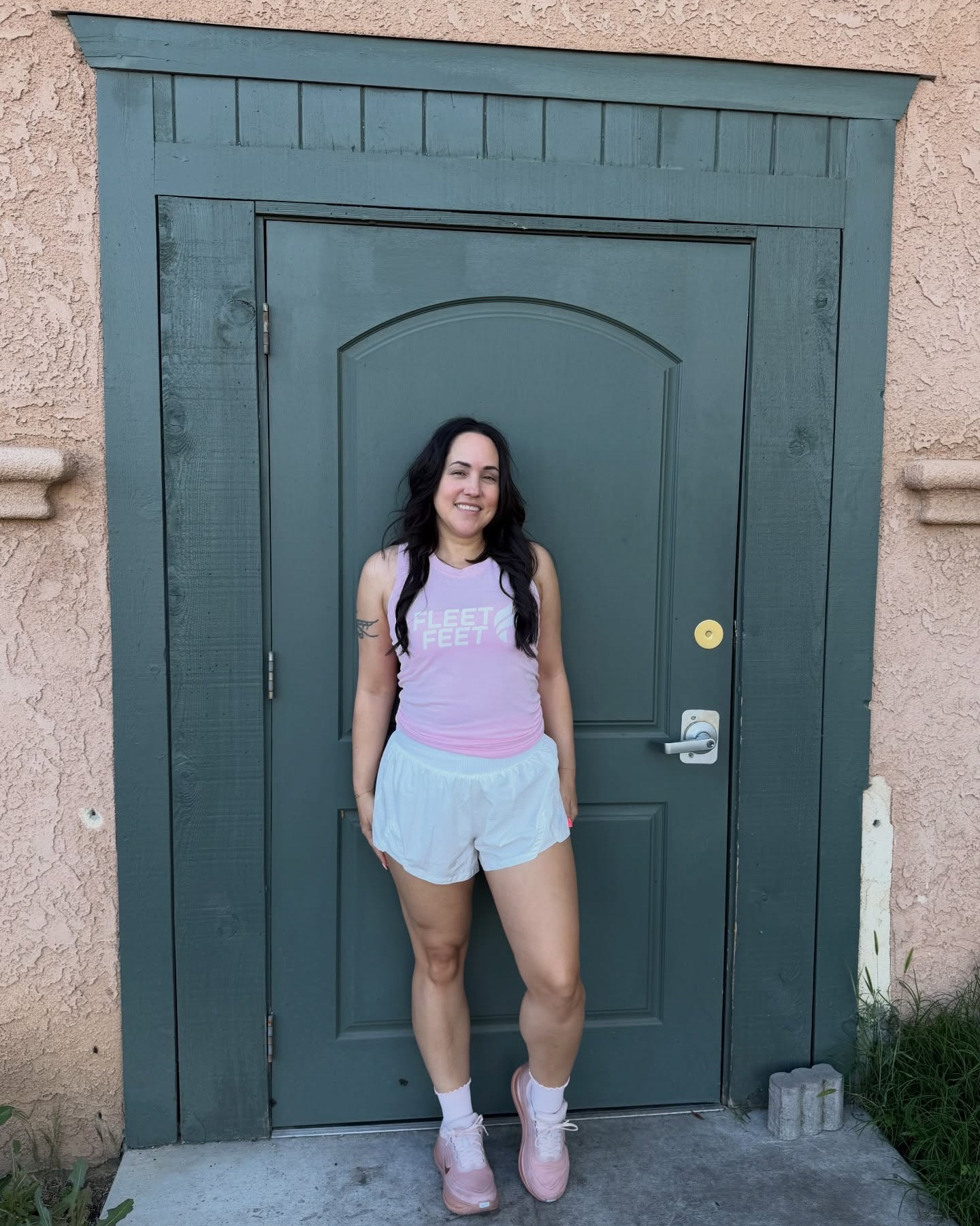 Getting out into the fitness community for wellness, friendship, & fun ✨ @fleetfeetfresno @traveling_sistas_ @saucony 

#funrun #community #running #runfresno #fleetfeet