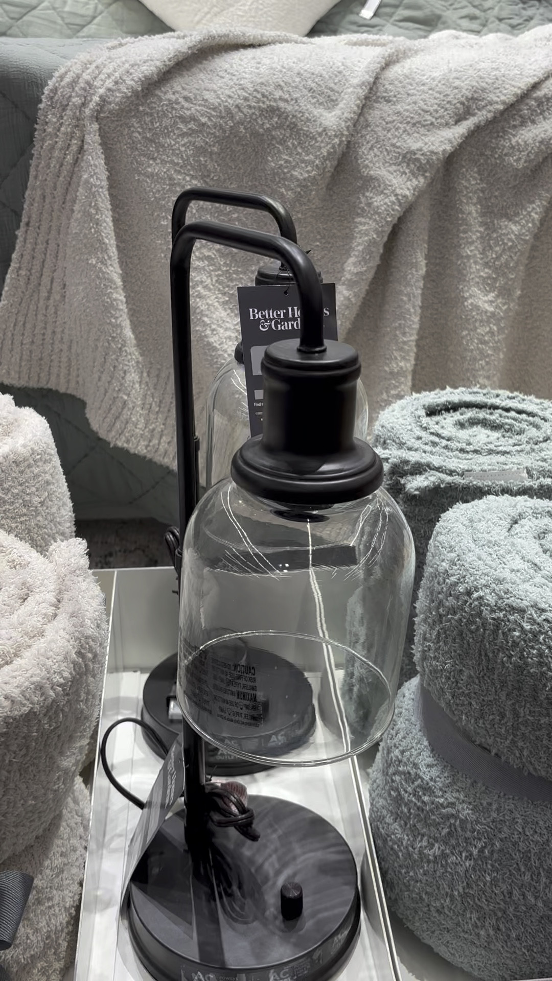 Beautiful desk lamp! 

#LTKHome #LTKFindsUnder50 #LTKGiftGuide