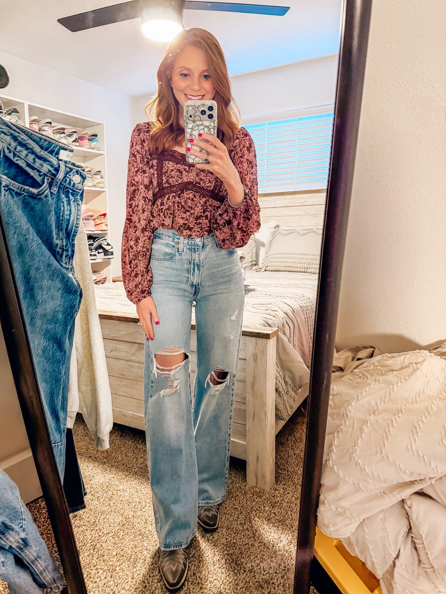 Top size small does run small and really cropped and jeans size 24

#LTKootd #LTKSeasonal #LTKgrwm