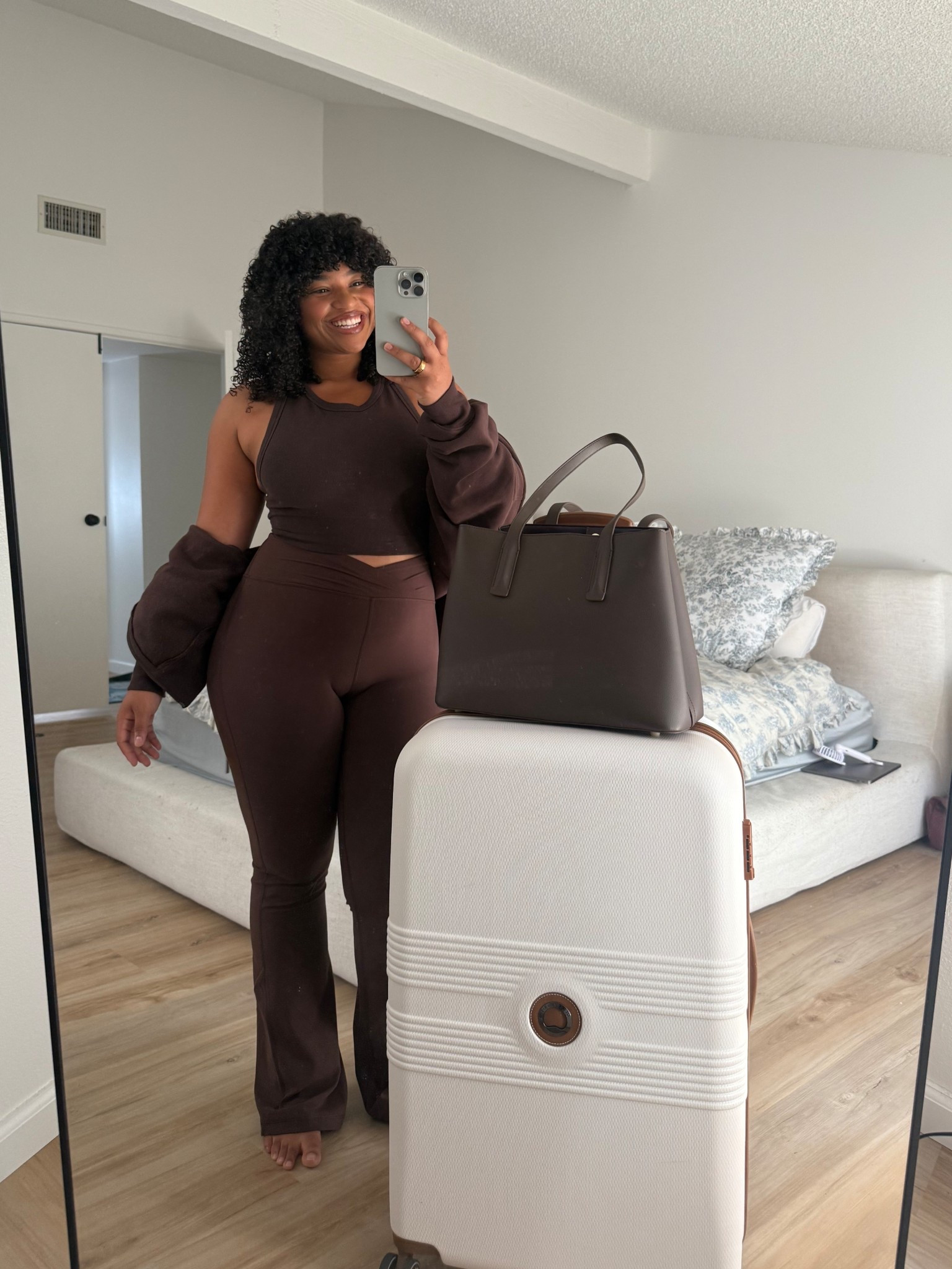A comfy AND cute airport fit!!! 🤍🎉✈️


luggage 
delsey paris 
aritzia

#LTKMidsize #LTKTravel #LTKActive