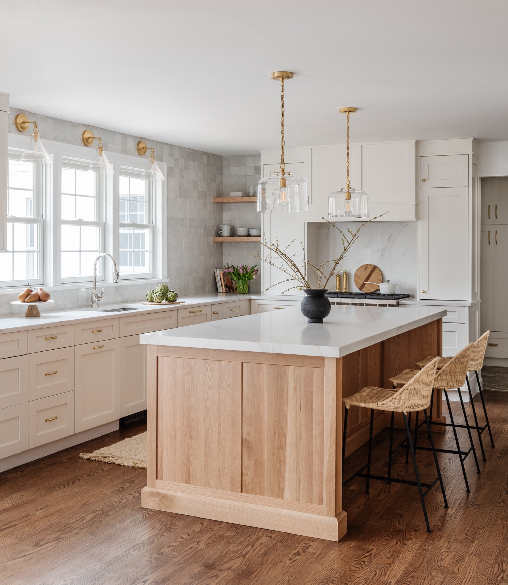 kpd the daily dose: shop this kitchen 

design: @mif_design
photo: @lindapordonphotography

#LTKstyletip #LTKhome