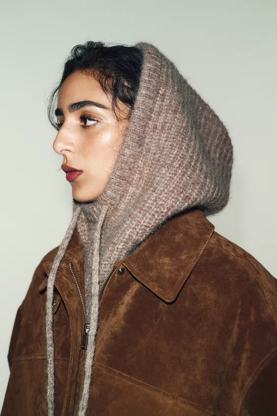 CHUNKY RIBBED HOOD | Zara US