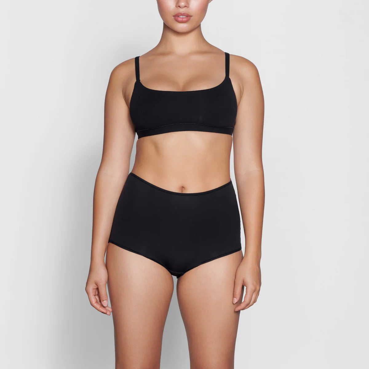 FITS EVERYBODY BOY SHORT | SKIMS (US)