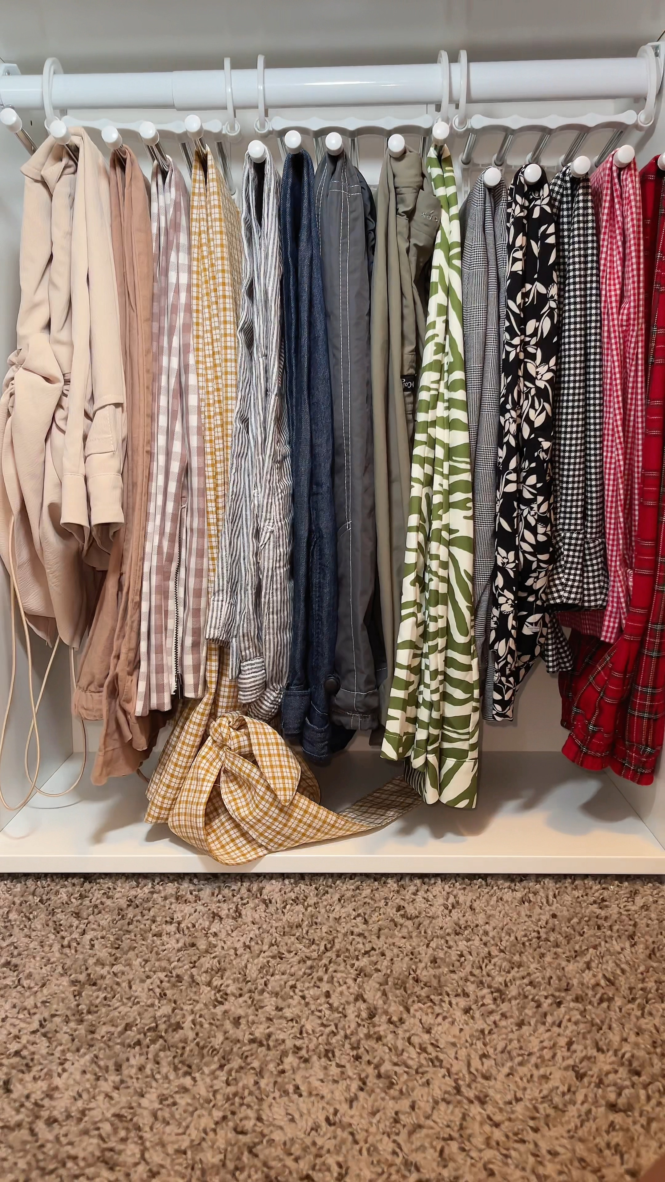 Closet organization | pants organization | custom closet | closet system 

#LTKStyleTip #LTKHome #LTKFindsUnder50