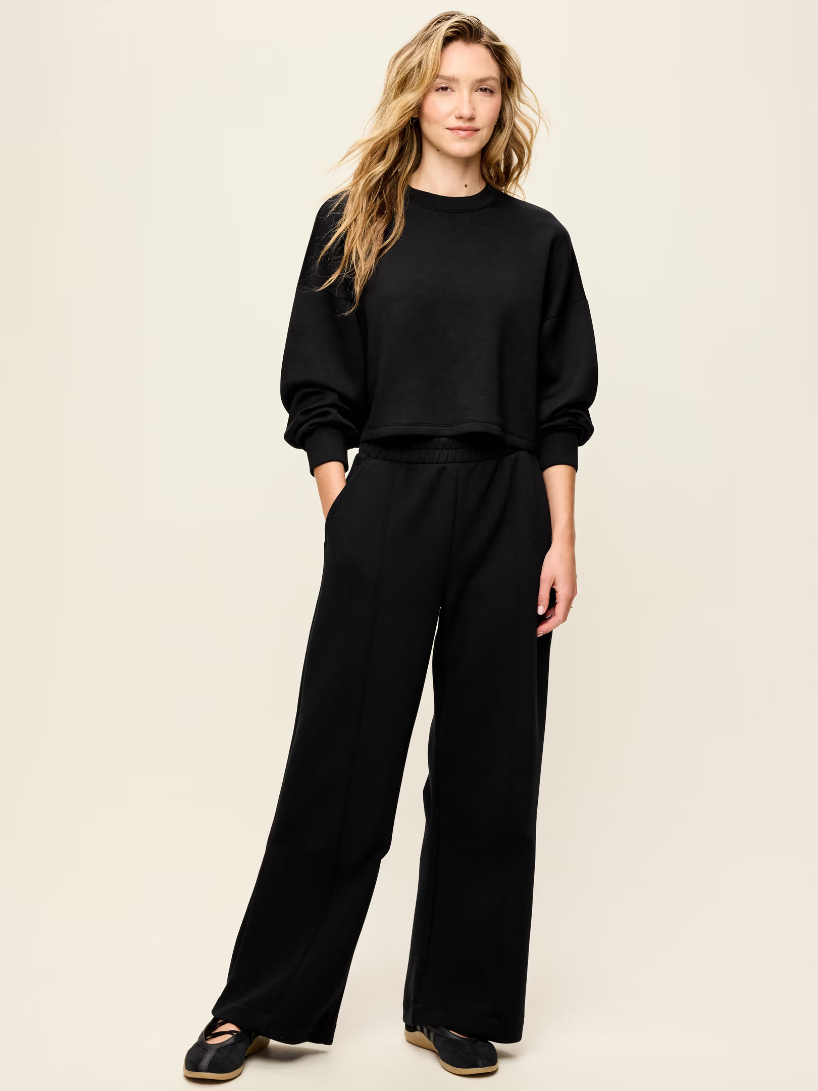 High-Waisted Bounce Fleece Wide-Leg Sweatpants | Old Navy (US)