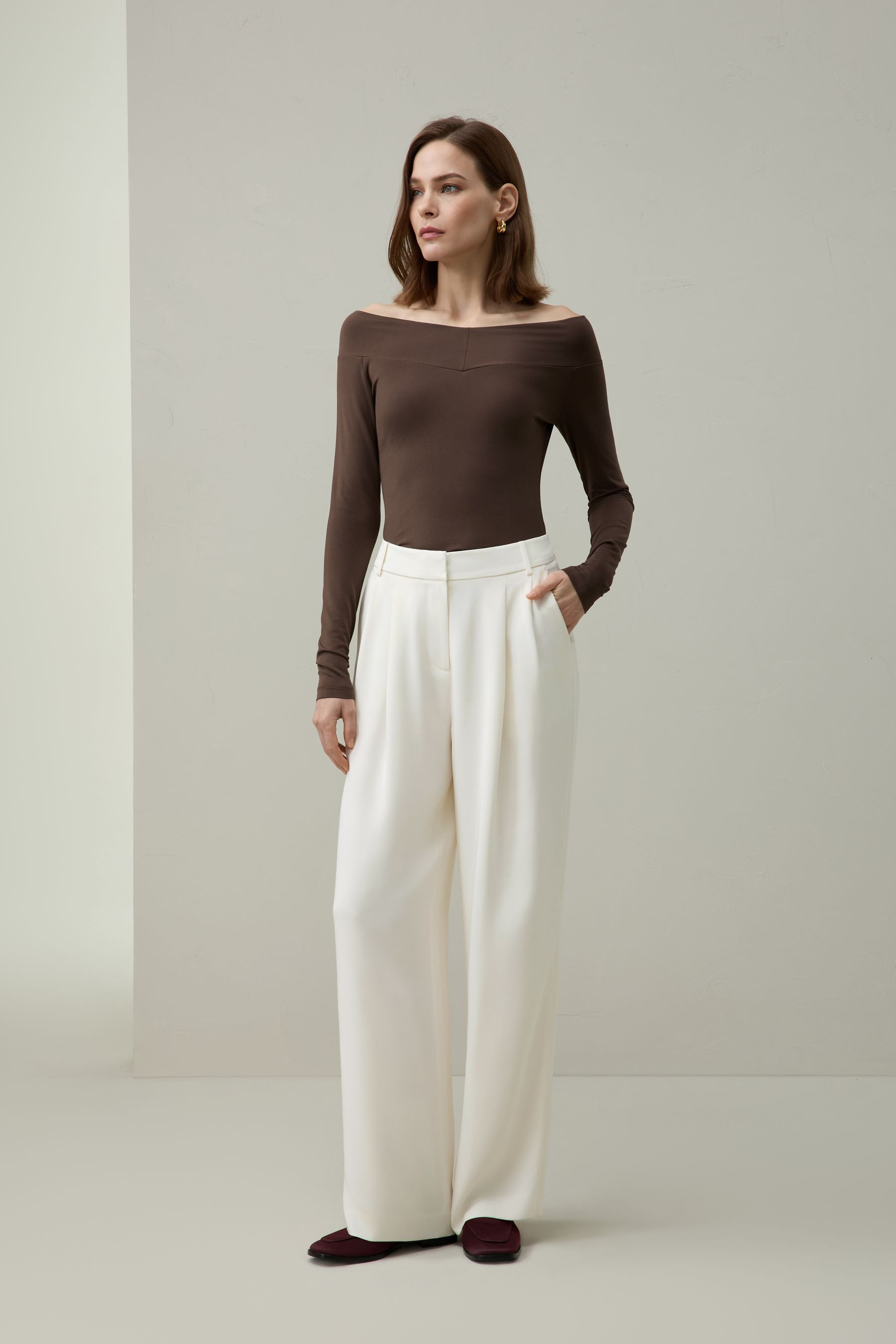 Pleated Silk Crêpe Straight-Leg Trousers | LILYSILK