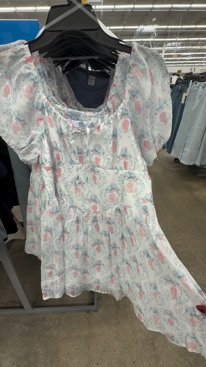 The perfect summer dress!👗 @walmart 
Type “shop” for 🔗 

#walmart #clearance #walmartfashion #deals #walmartstyle