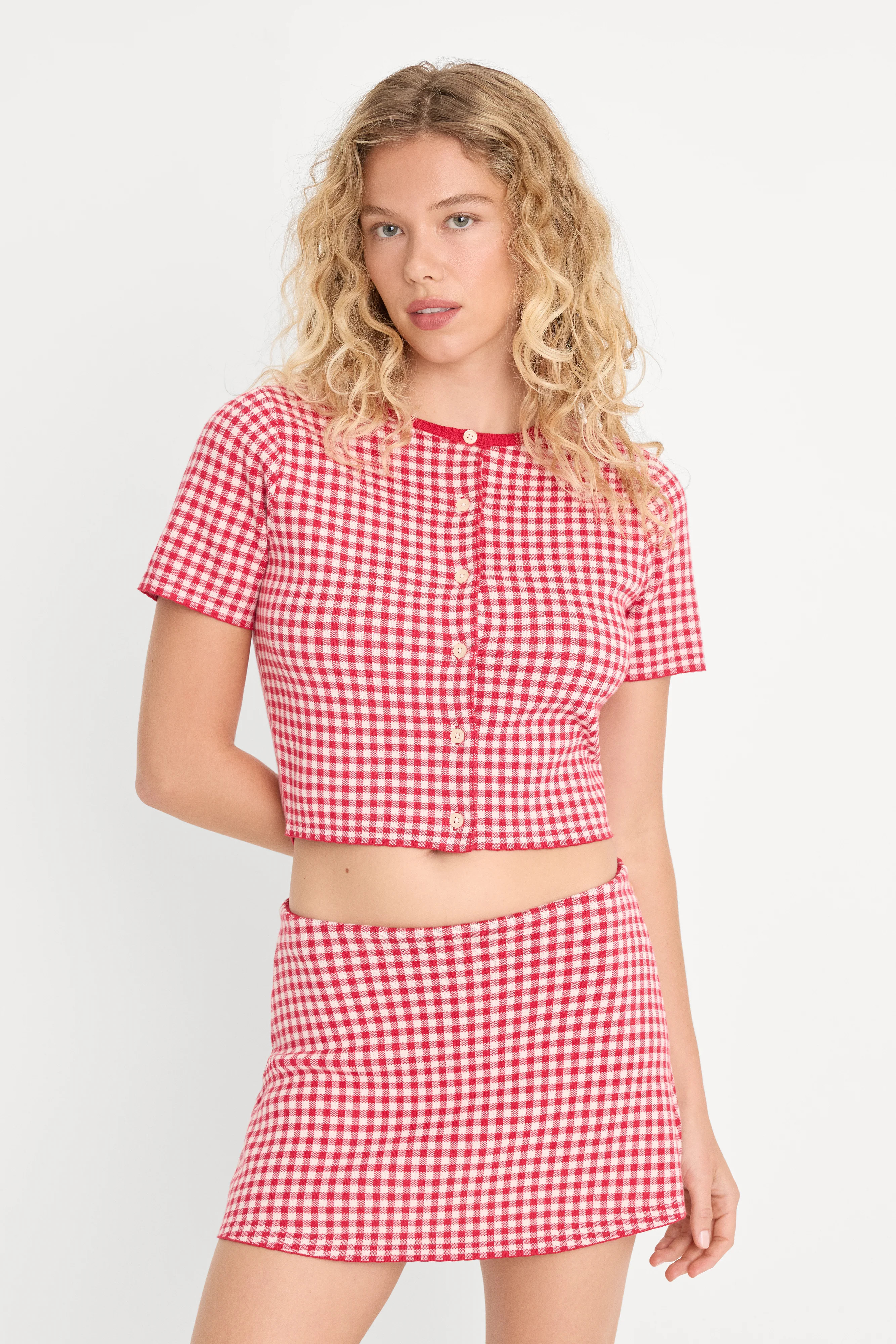 THE KEEPSAKE CARDIGAN | CHERRY GINGHAM | Good American