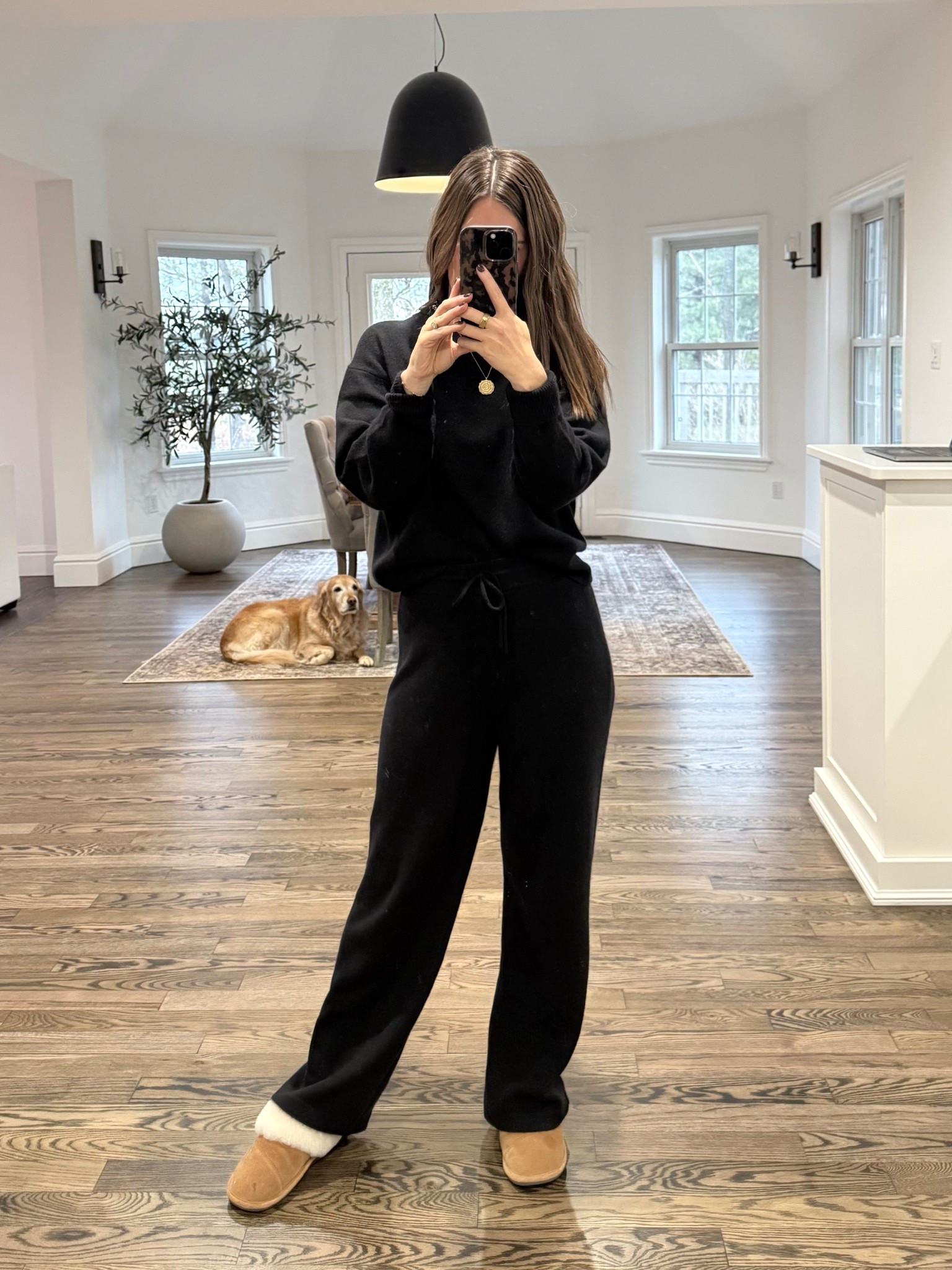 Been living in this cashmere set from Aritzia - size small. 

#LTKholiday #LTKwinter #LTKcanada