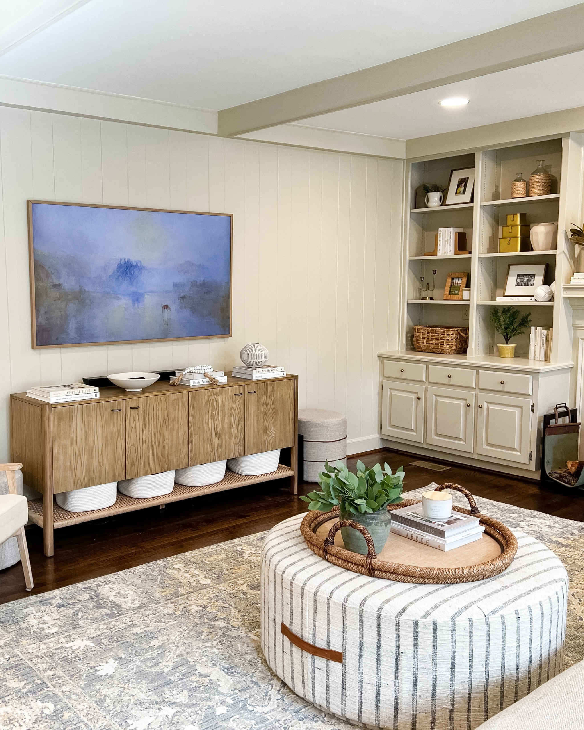 One of my favorite Black Friday Deals is none other than the Samsung Frame TV — it instantly elevates any room! 🙌🏼
#blackfriday #samsungframetv #livingroom #livingroomdesign #livingroomfurniture #storage #organization #familyroom #familyroomdesign #storagesolutions 

#LTKsalealert #LTKCyberWeek #LTKhome