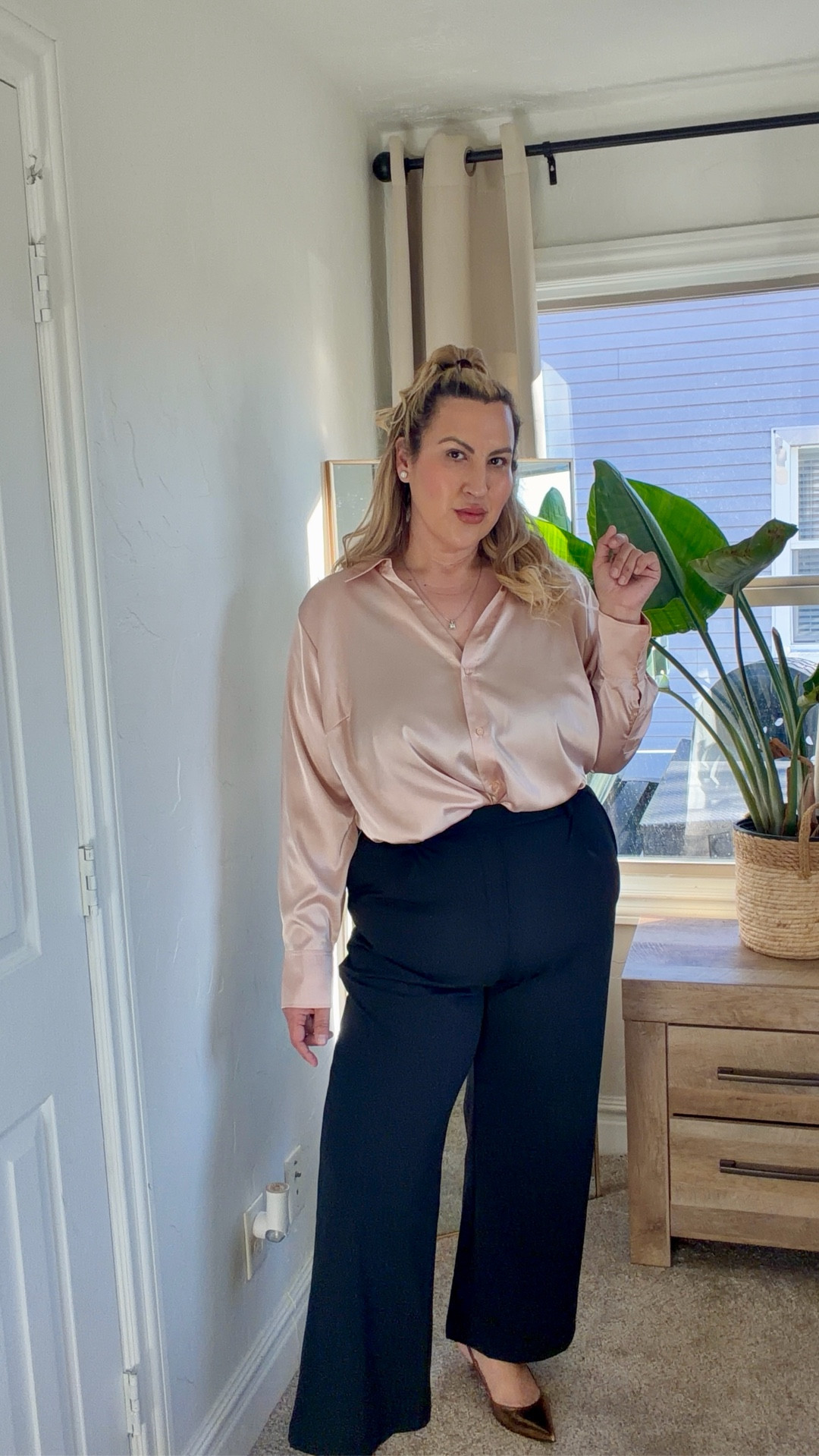 POV: you want to look professional but feel comfy all day 😍 Halara work pants understood the assignment ✅ 

#LTKMidsize #LTKWorkwear #LTKootd