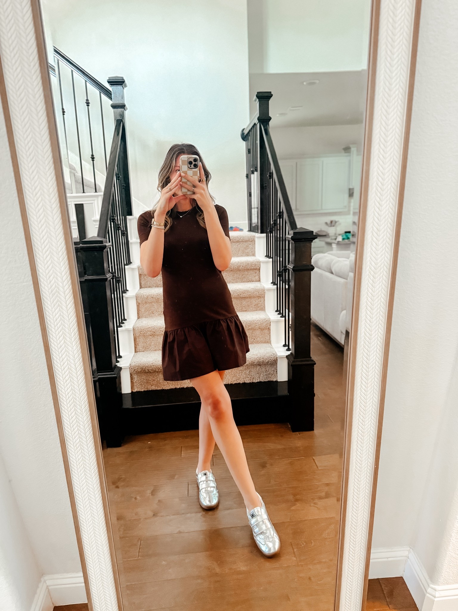 Obsessed with this dress from the Nordstrom sale! Runs tts and so comfortable and flattering! Perfect for the office or date night. My sneakers and dress are both on sale for under $60!


Office style
Fall fashion 
Transition 
Corporate girly 
N Sale 

#LTKFindsUnder100 #LTKWorkwear #LTKSaleAlert