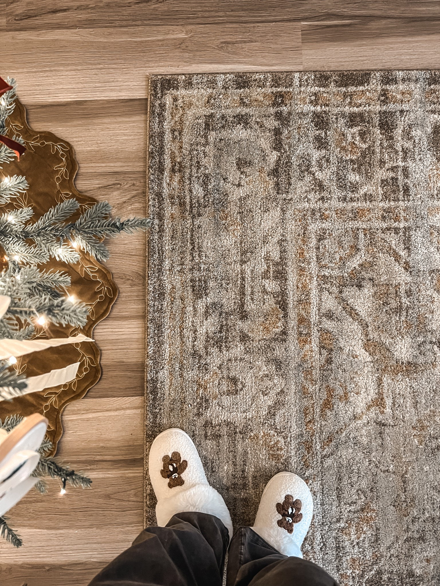 Our living room rug is still nearly half off for Cyber Week!✨Crazy good deal!

#LTKHome #LTKSaleAlert