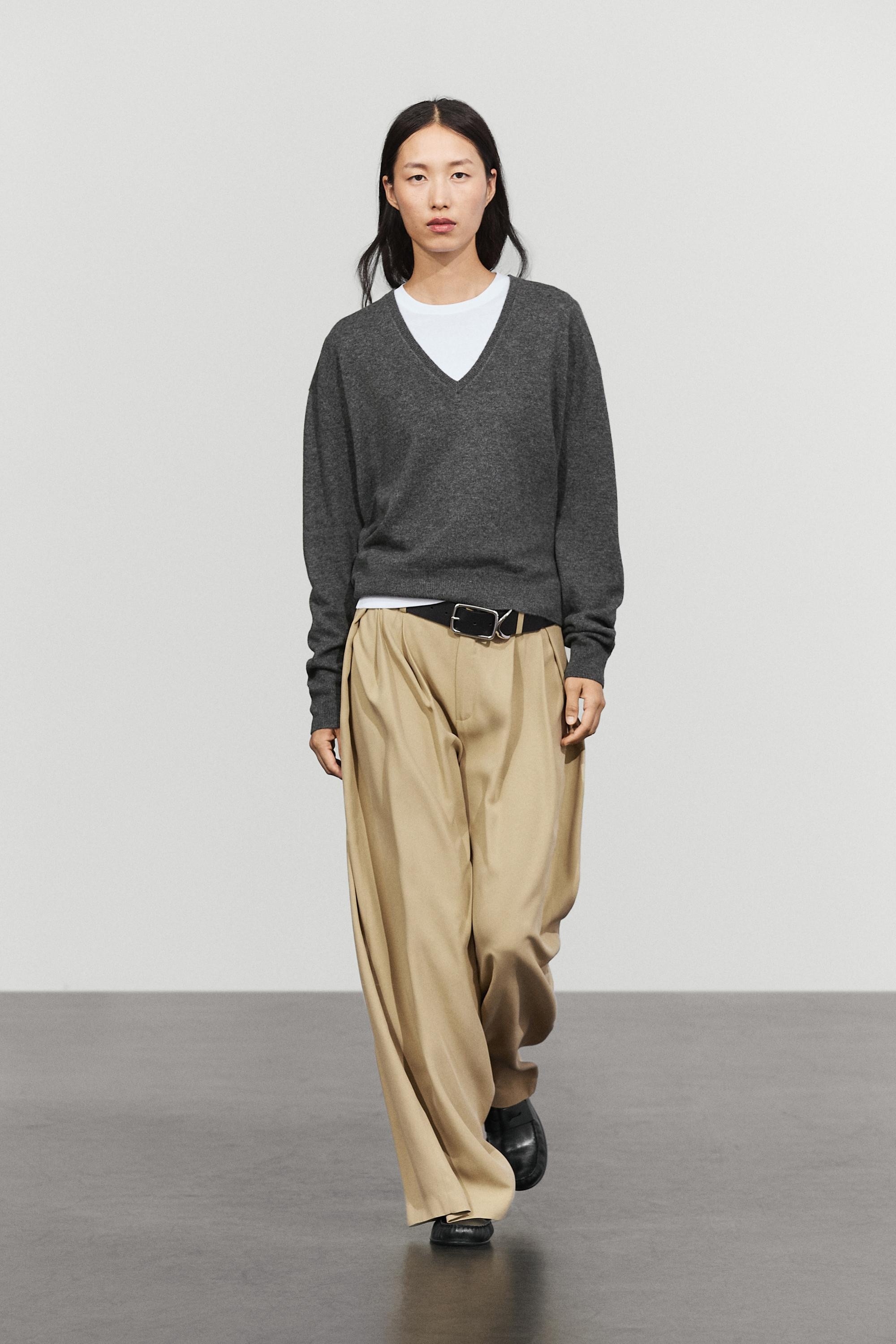Pull en maille m\u00e9lang\u00e9e de laine \u00e0 col V | Massimo Dutti FR