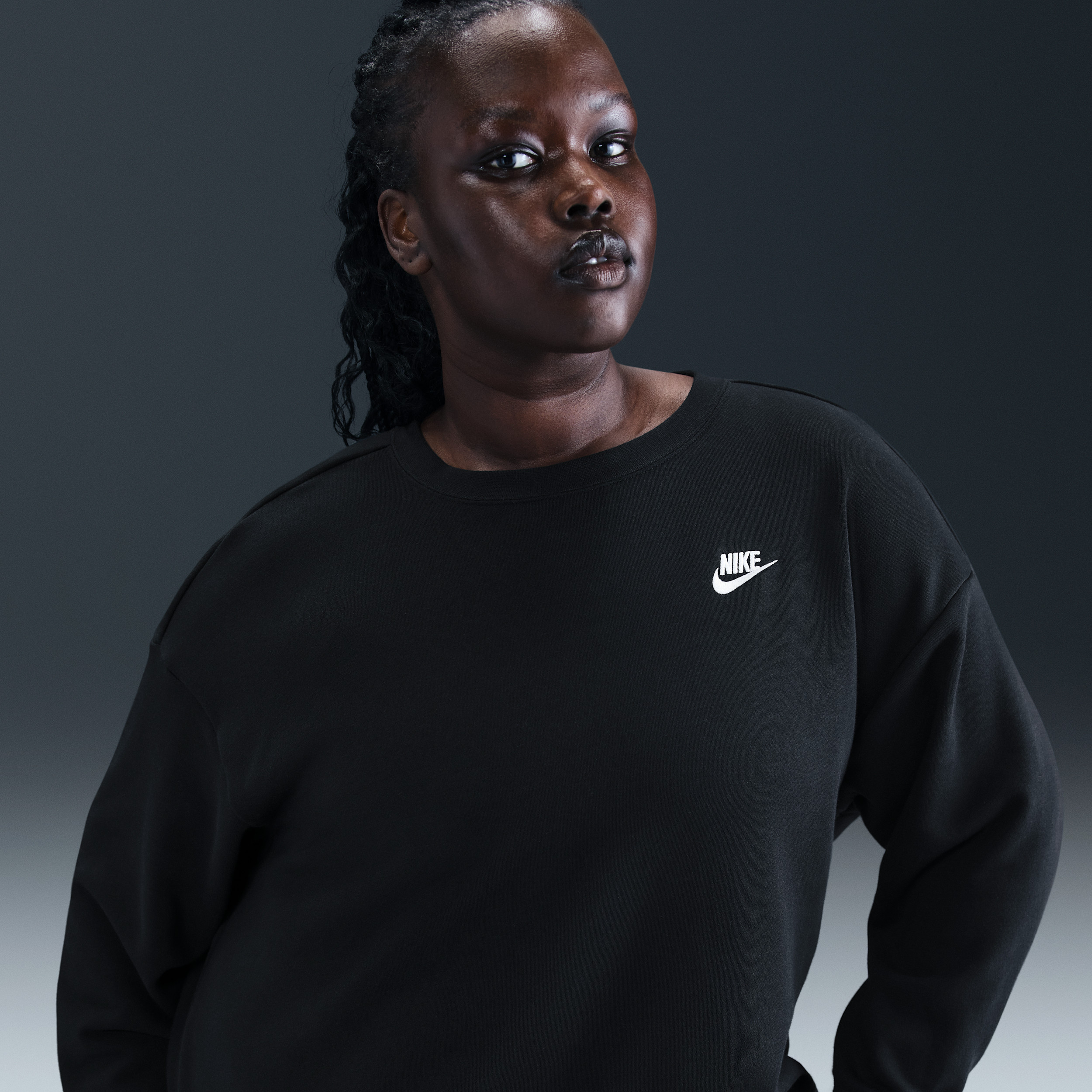Women's Nike Sportswear Club Fleece Loose Crew-Neck Sweatshirt (Plus Size) in Black | HV2328-010 | Nike (US)