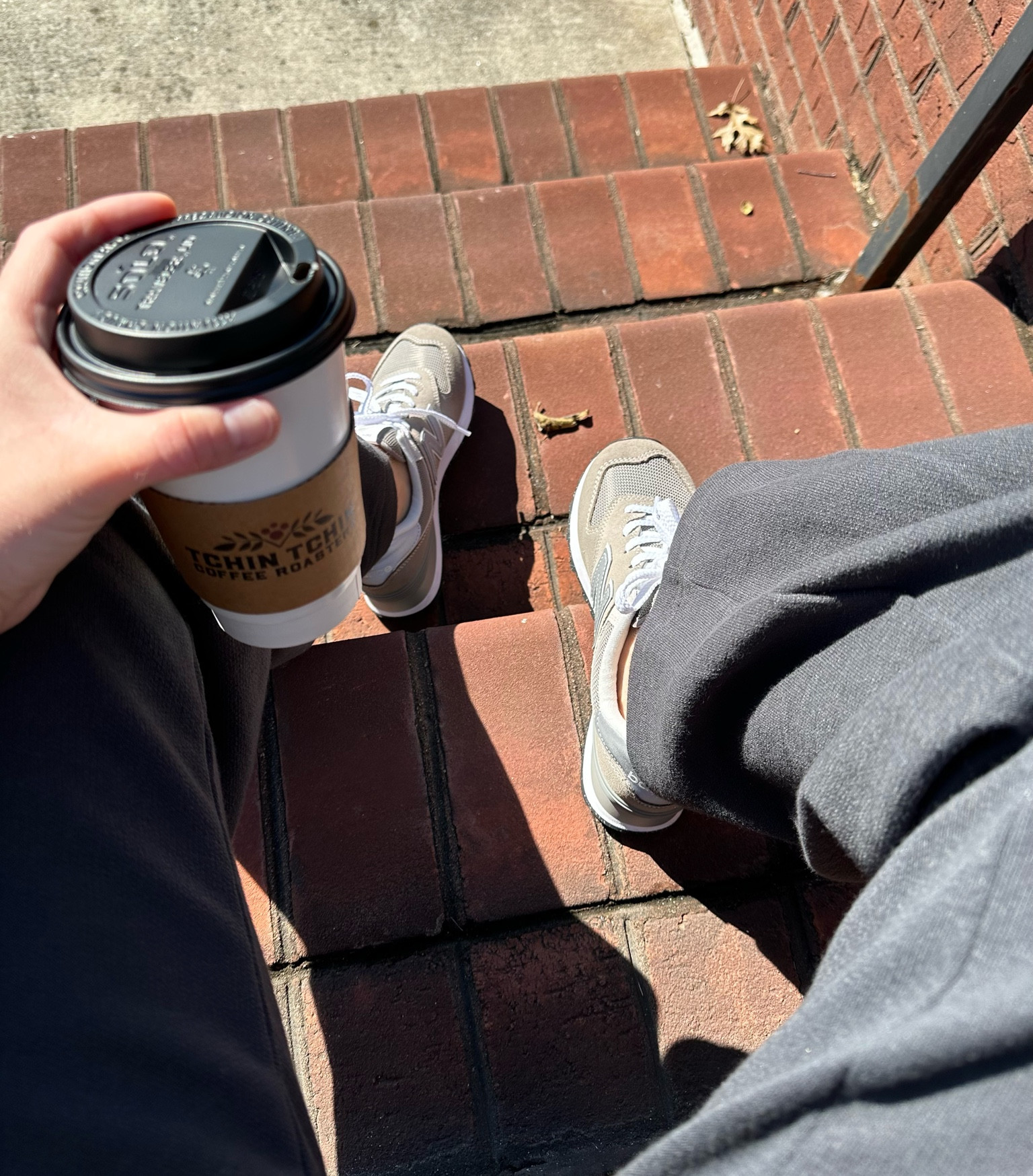 #newbalance #574 #kicks #dailyensemble #coffee #supportsmall 

#LTKSeasonal #LTKshoecrush #LTKstyletip