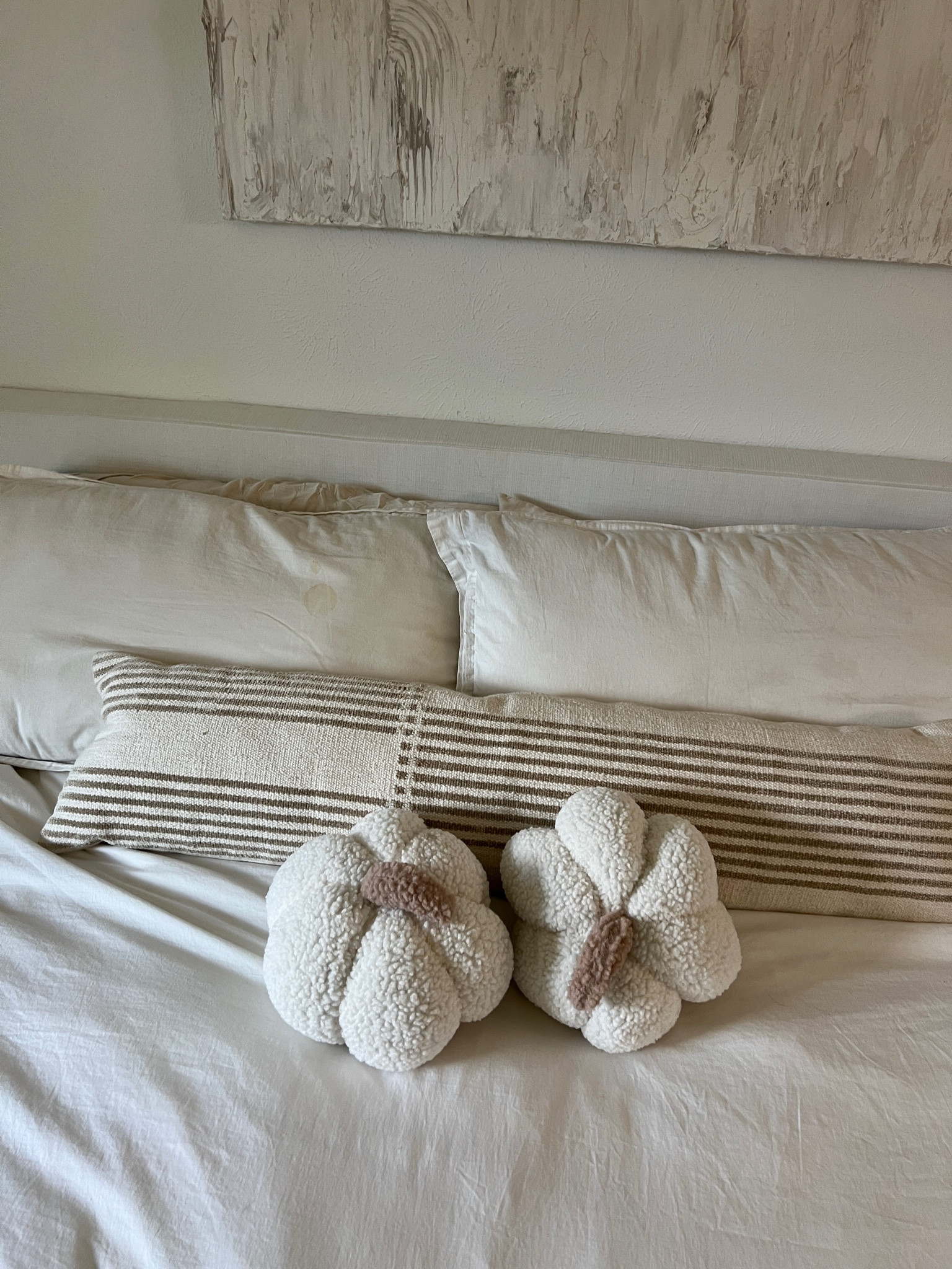 Walmart home find! 💗 Cutest little sherpa pumpkin pillows! Similar to the Pottery Barn ones but these are $10! 

#LTKhome