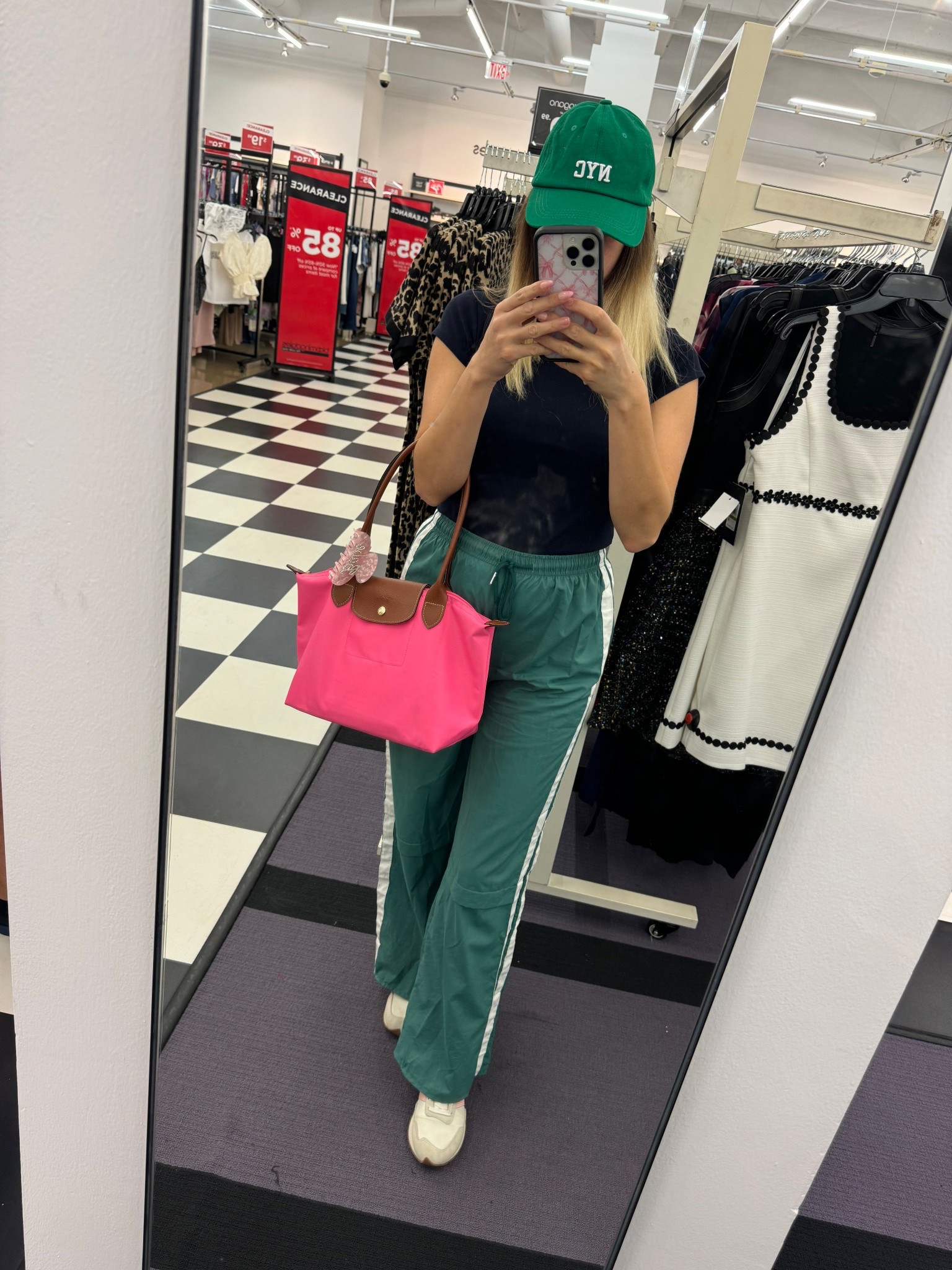 Sport green pants 

#LTKFindsUnder50 #LTKStyleTip #LTKActive