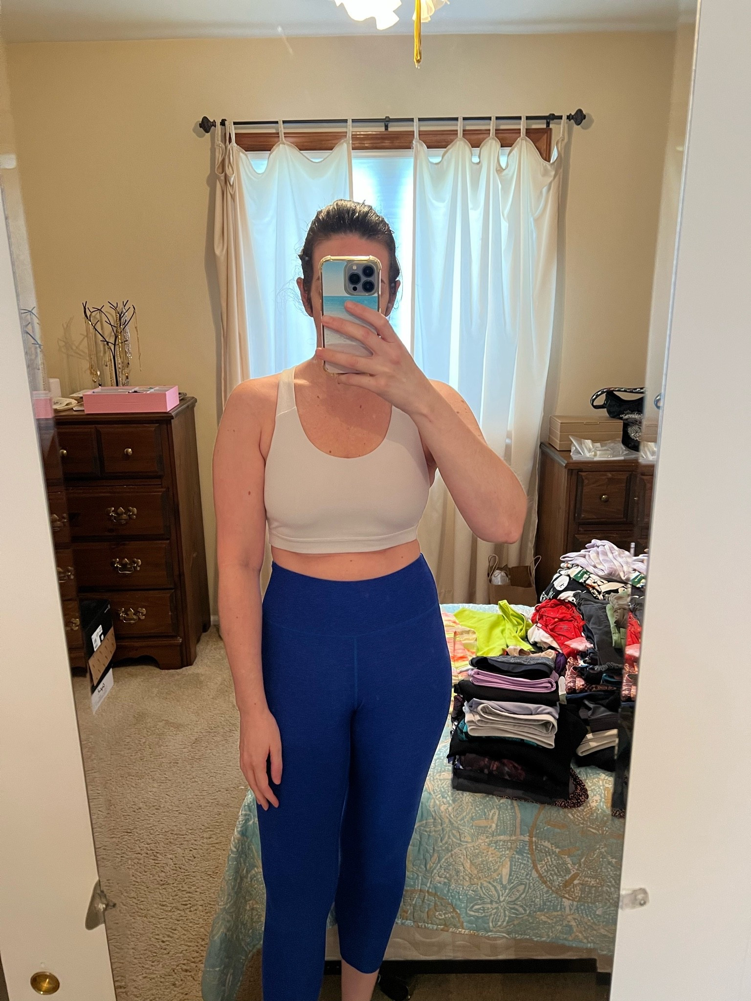 White sports bra (m). Blue cropped workout leggings (s). #sportsbra #whitesportsbra #leggings #workoutleggings #blueleggings #croppedleggings #fitnessgear #activewear

#LTKootd #LTKfitnessgoals #LTKActive