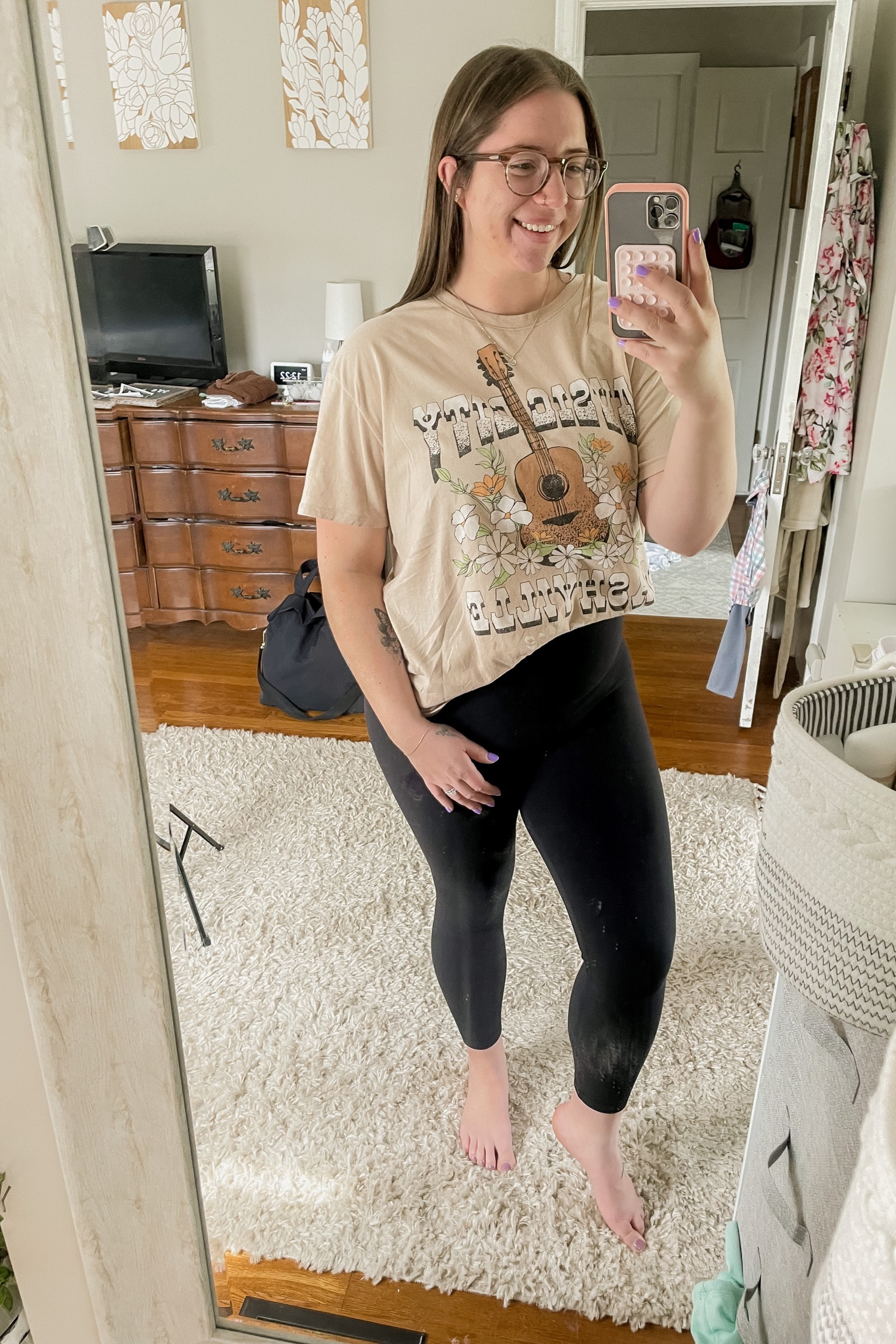 ✨ SAHM OOTD ✨

-lululemon align leggings size 8
-walmart graphic tee size XL
-warby parker glasses
-octobuddy on my phone case!

#LTKFind #LTKfit #LTKcurves