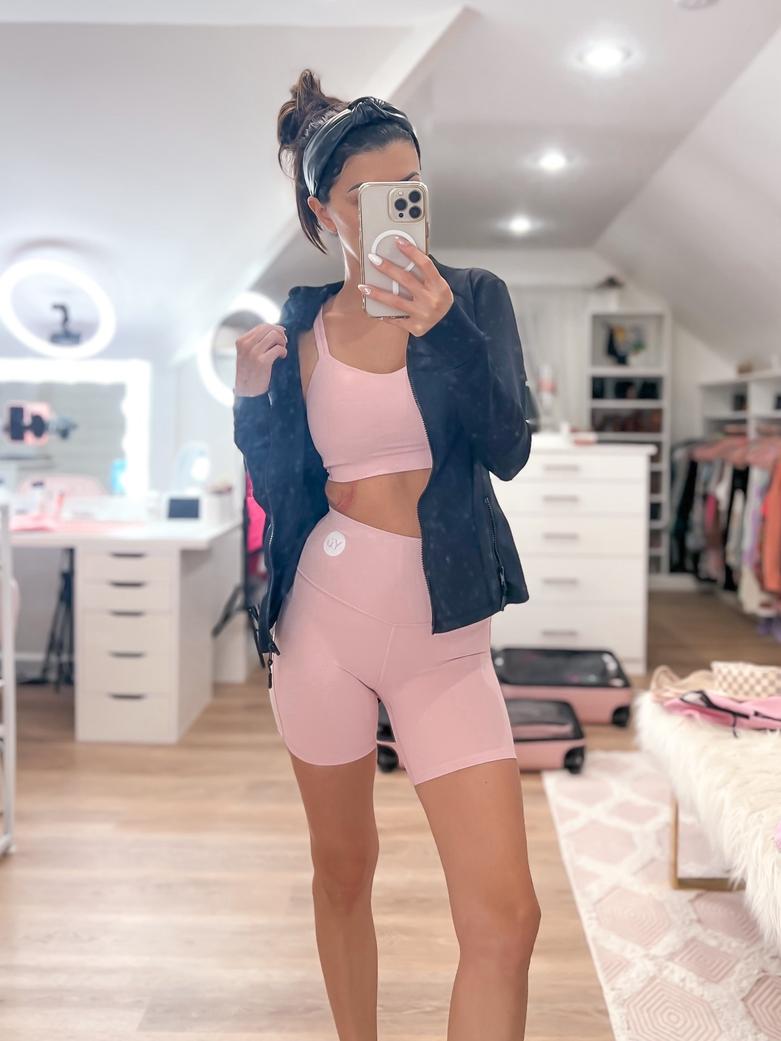 Airport OOTD. Workout OOTD. Lululemon fit. Pink two piece set.

#LTKStyleTip #LTKTravel #LTKActive