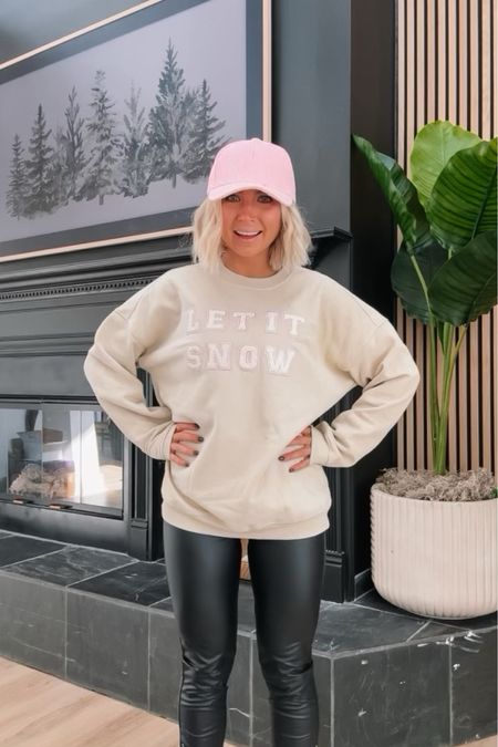 Pink Dream! Pink Lily just dropped the cutest pink holiday collection. It has me swooning! I am wearing a size small in everything! 20% off code TANNER
#HolidayStyle #Pink #PinkLily #OutfitIdeas

#LTKHoliday #LTKSeasonal